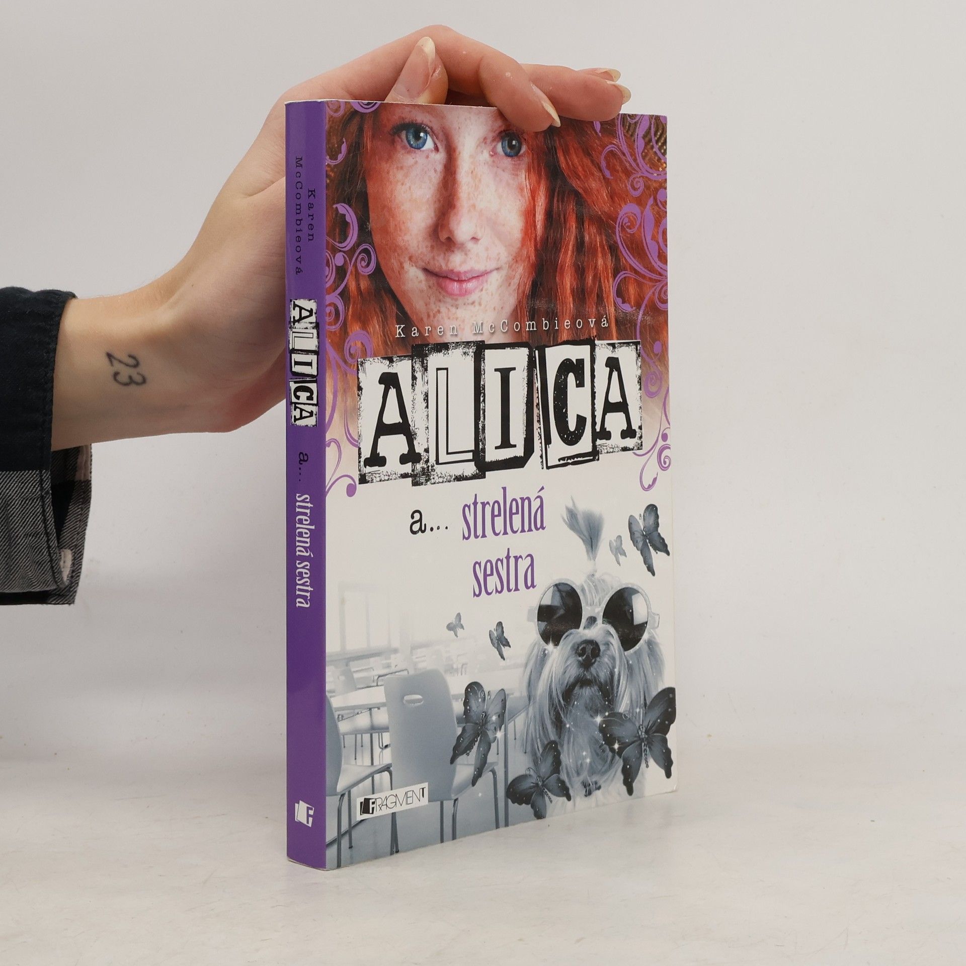 Karen McCombie Alica a... strelená sestra