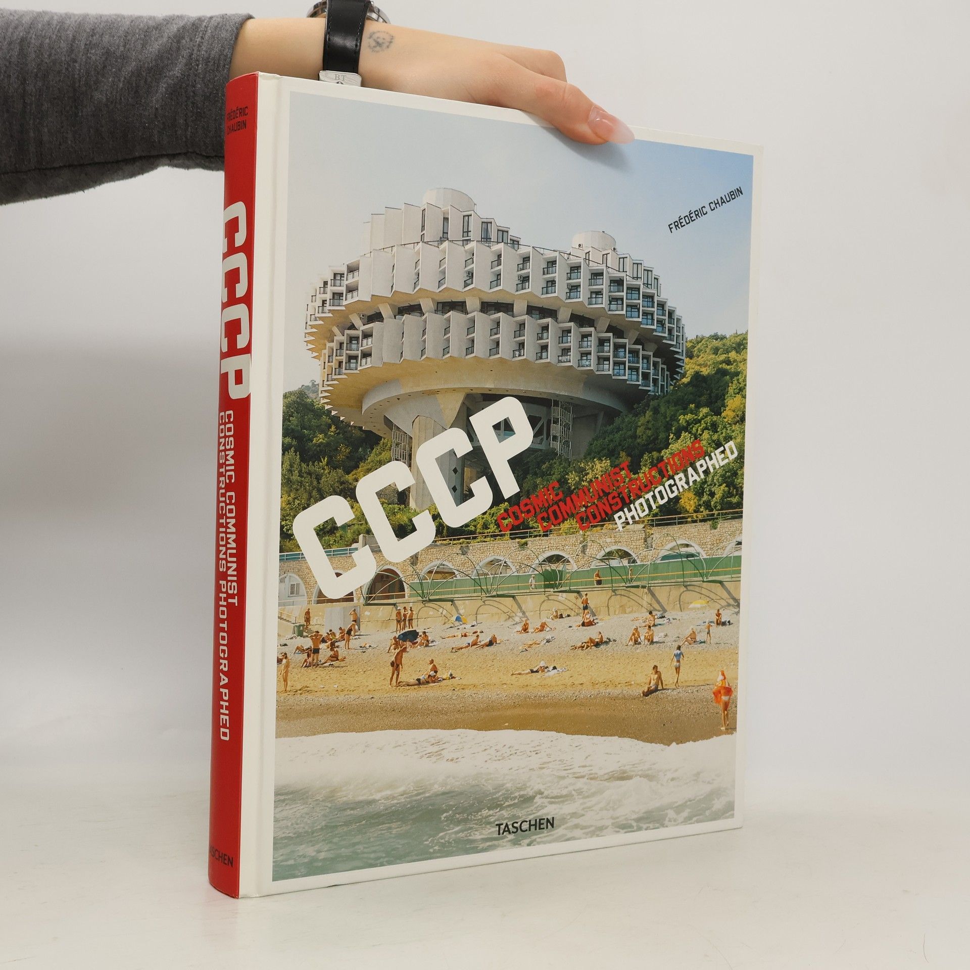 CCCP : cosmic communist constructions photographed
