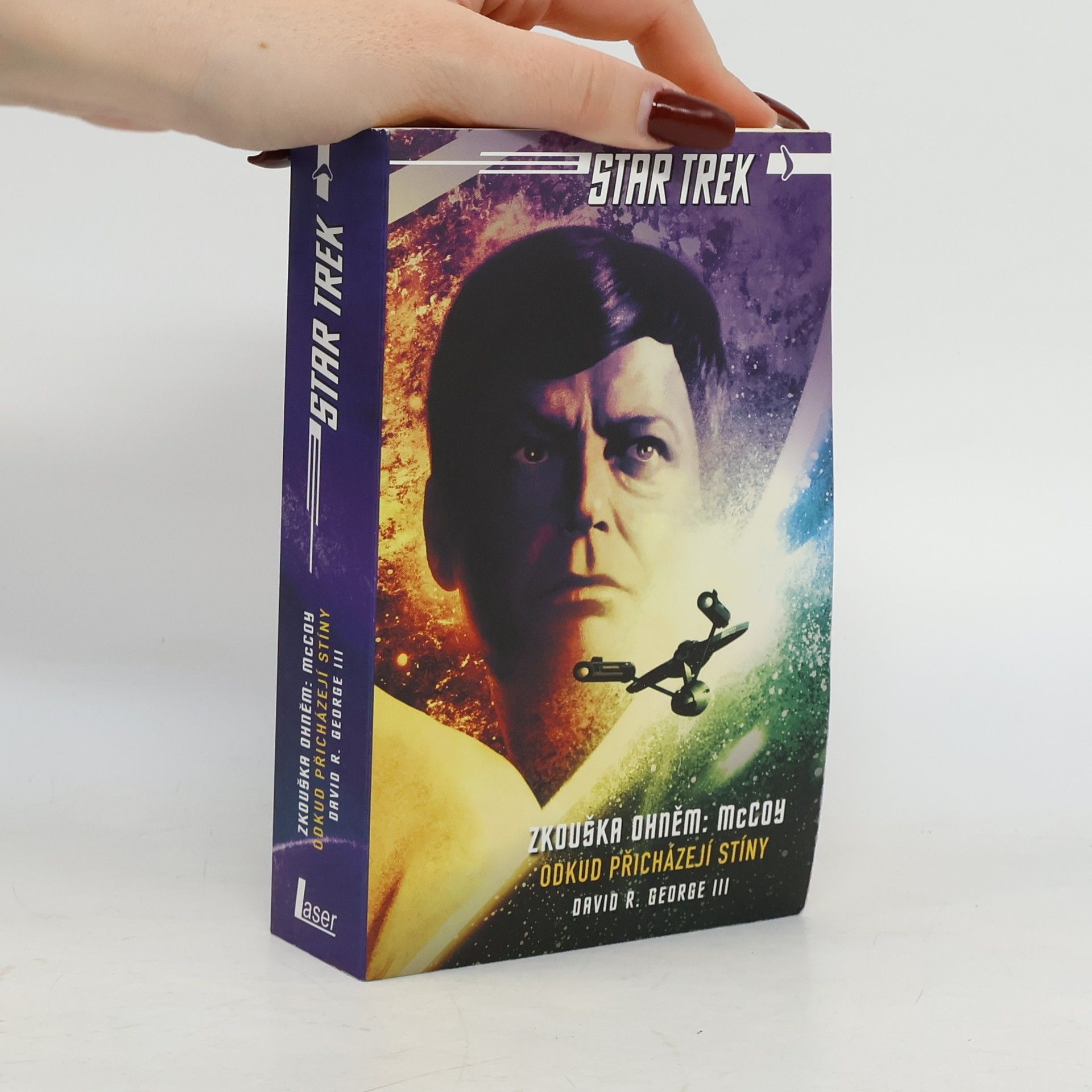 McCoy: Odkud přicházejí stíny