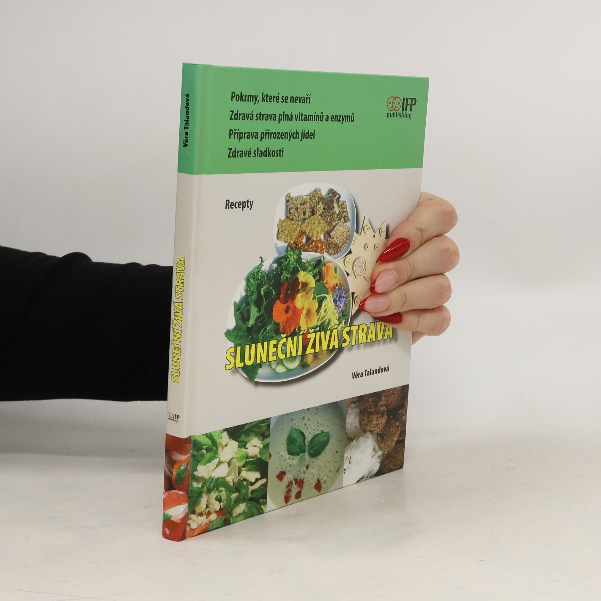 Sluneční živá strava