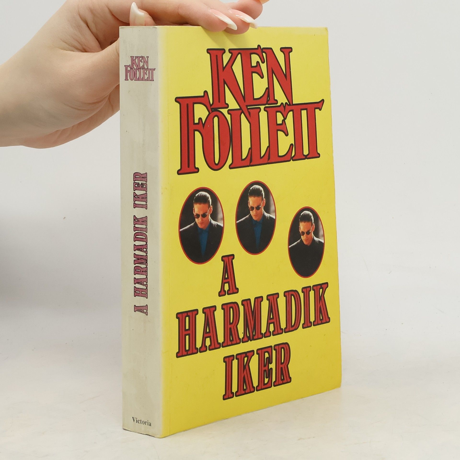 Ken Follett A harmadik iker