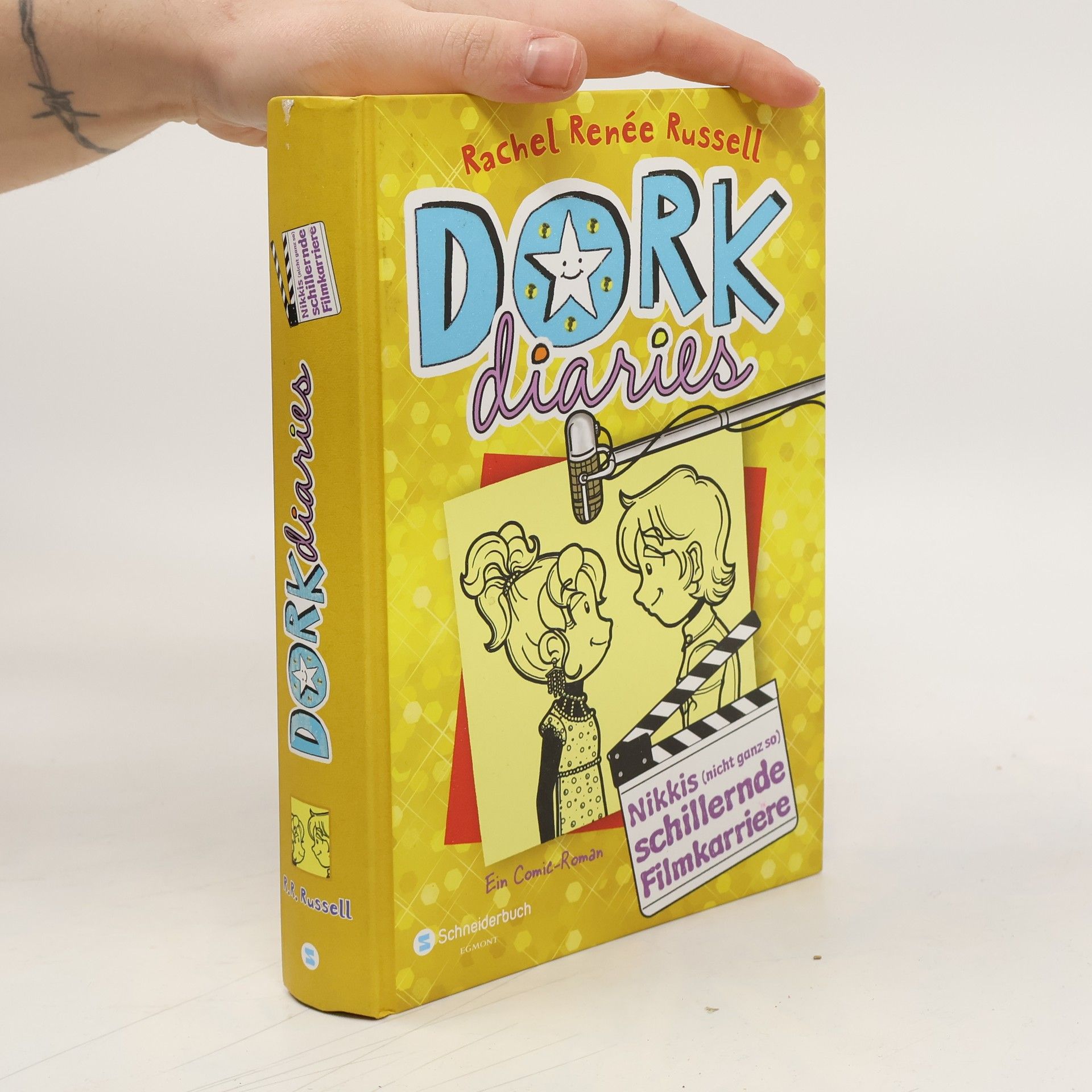Dork Diaries: Nikkis (nicht ganz so) schillernde Filmkarriere
