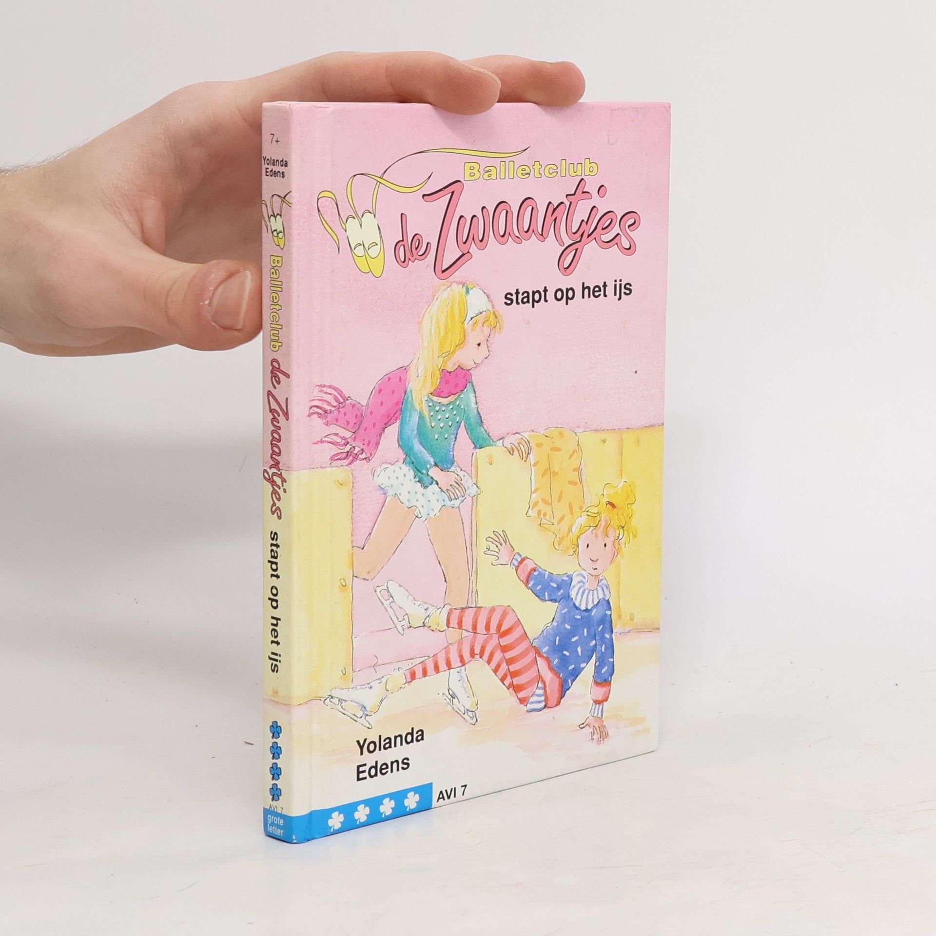 Bianca de Leeuw Balletclub de Zwaantjes stapt op het ijs