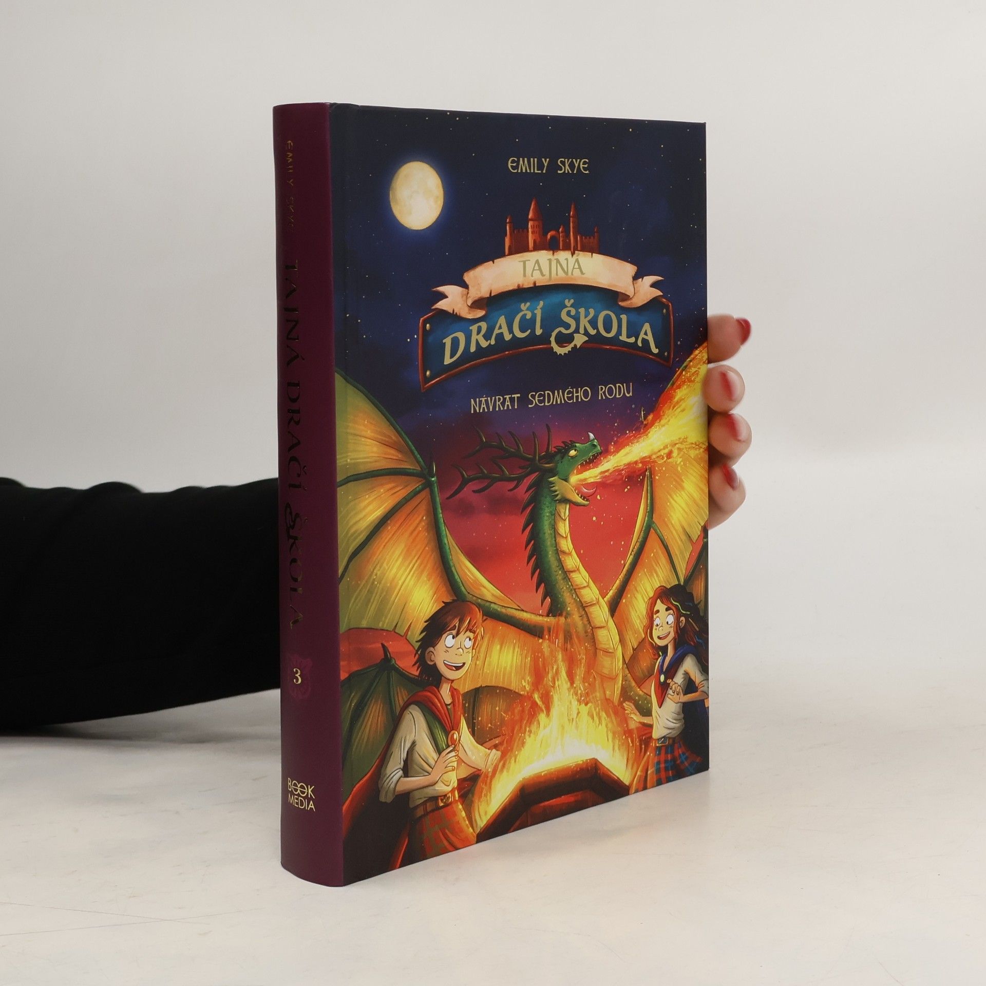 Tajná dračí škola 3. Návrat sedmého rodu