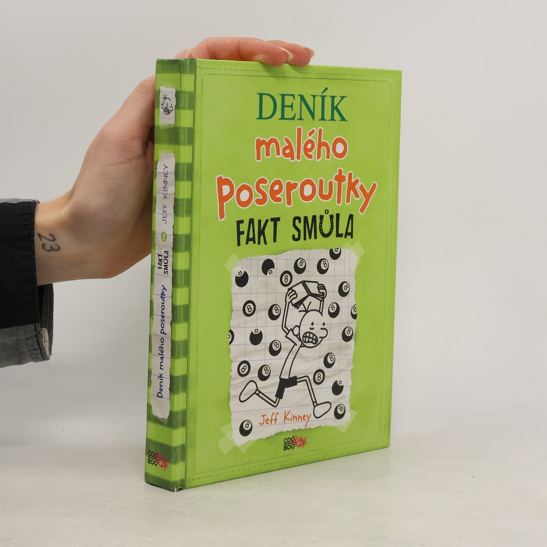 Jeff Kinney Deník malého poseroutky 8. Fakt smůla