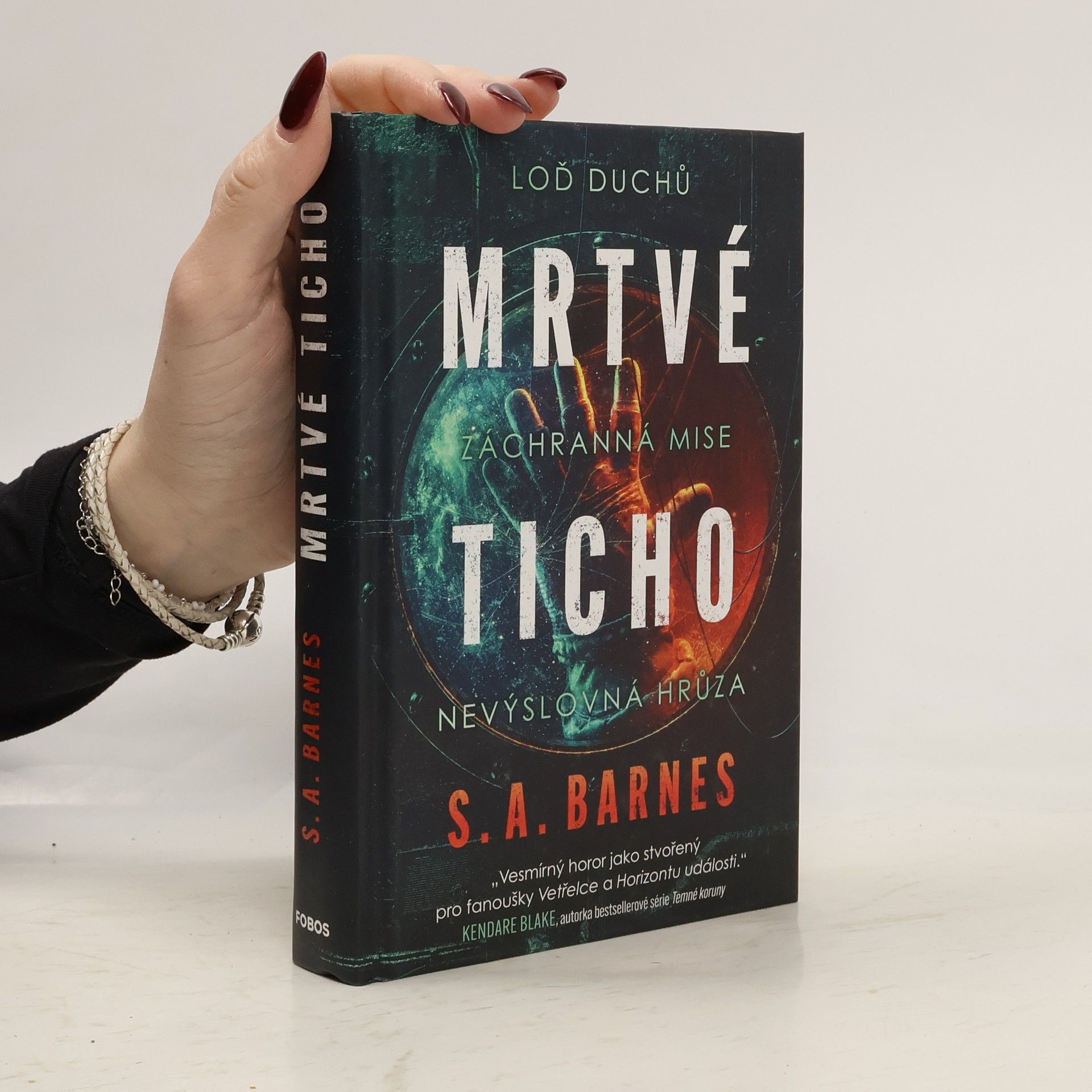 S. A. Barnes Mrtvé ticho