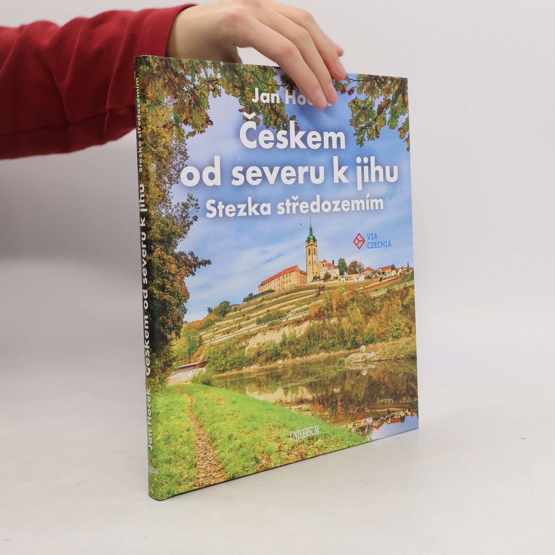 Českem od severu k jihu : stezka středozemím