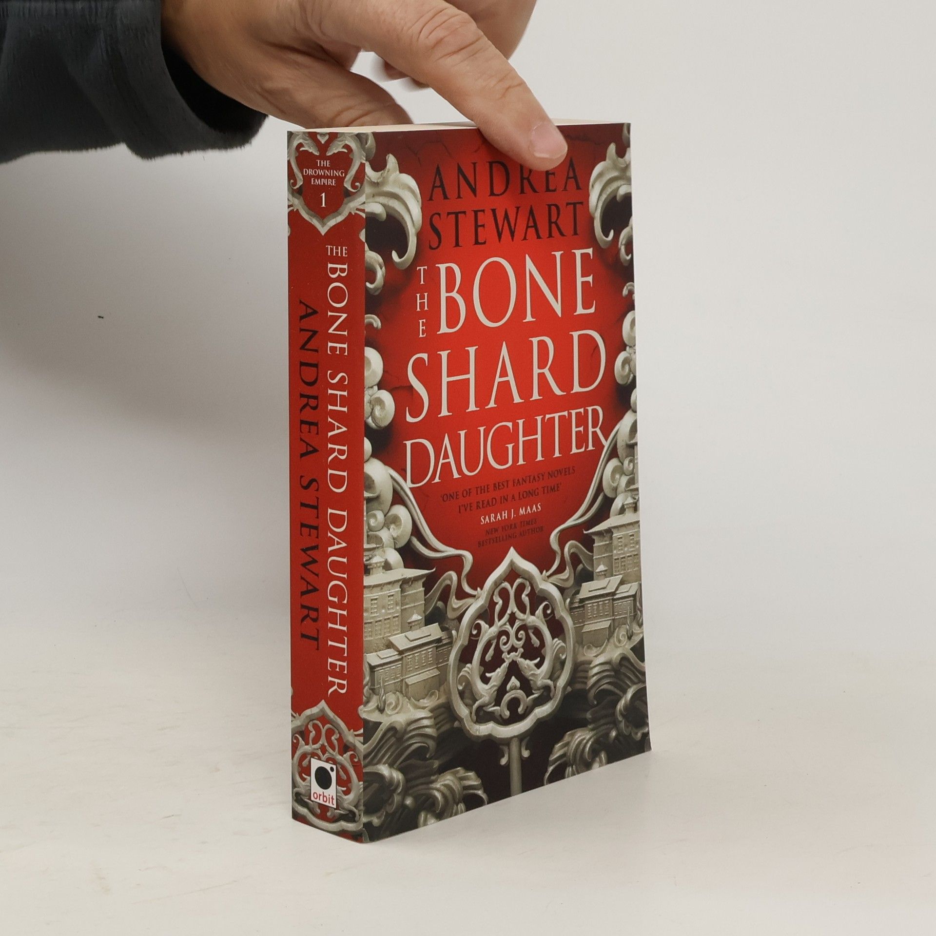 Andrea Stewart The Bone Shard Daughter