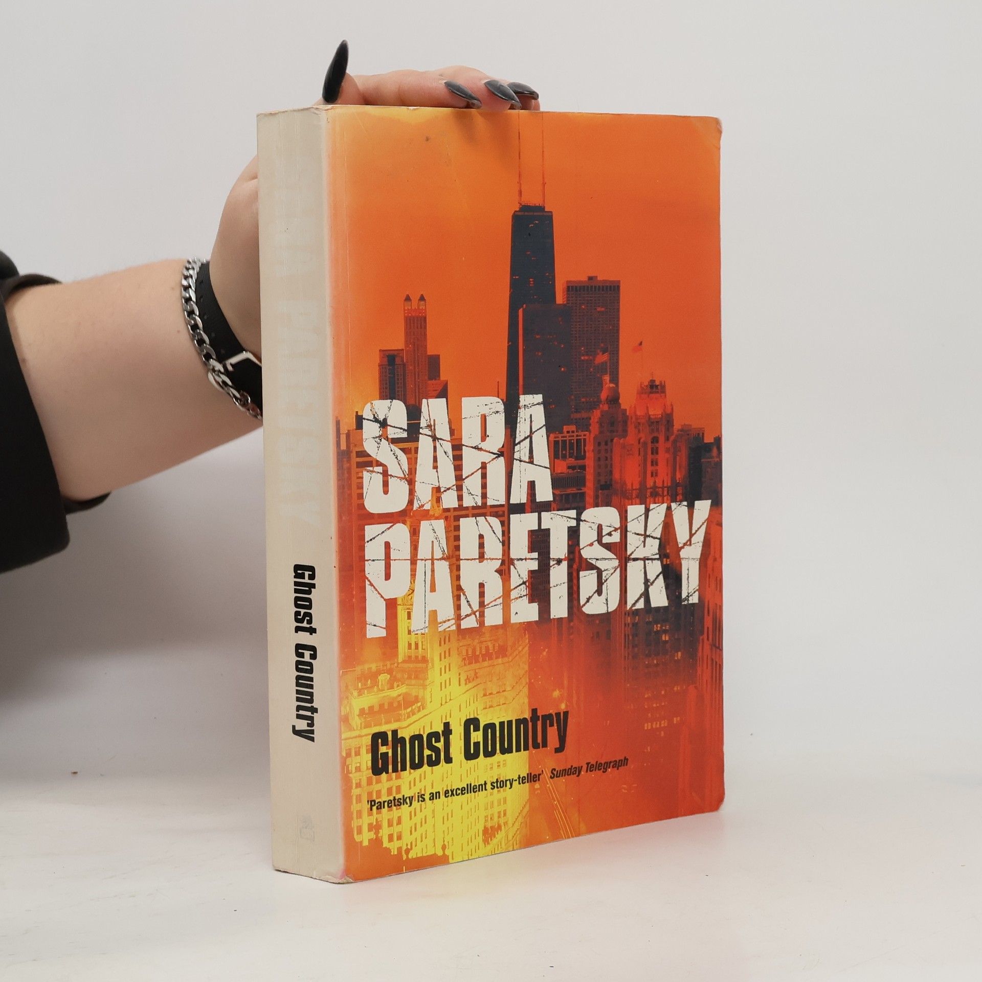 Sara Paretsky Ghost Country