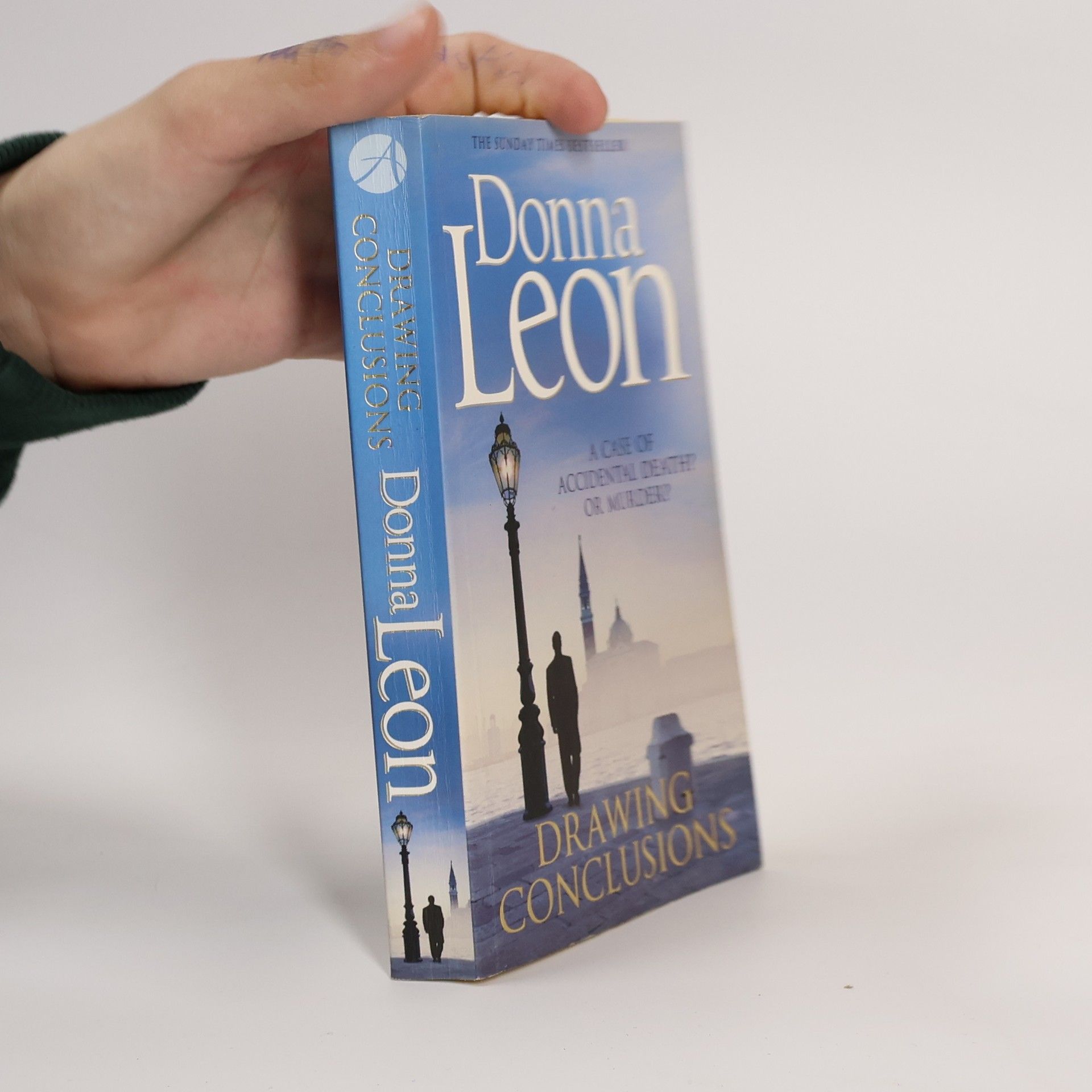 Donna Leon Drawing conclusions
