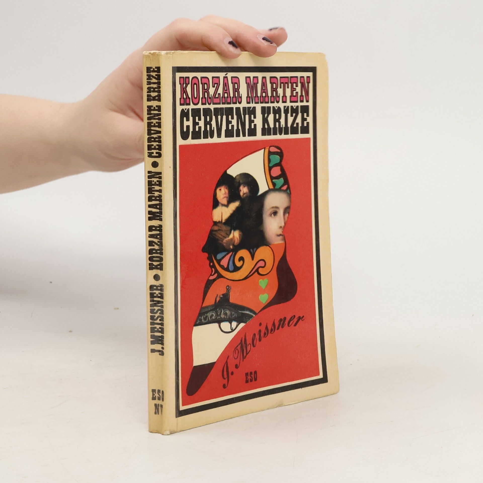 Korzár Marten. Červené kříže