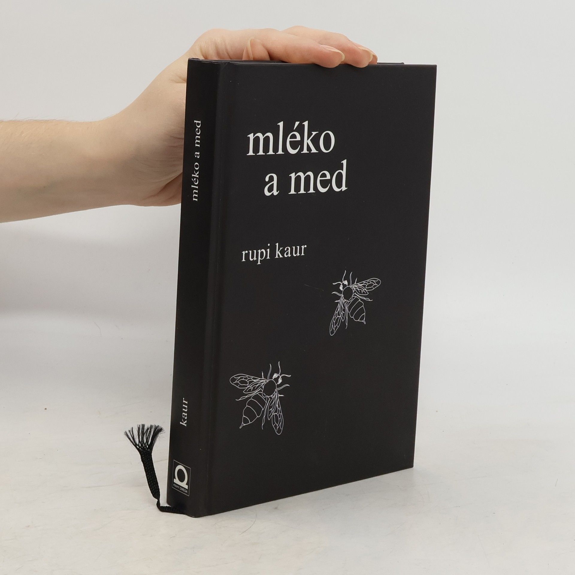 Rupi Kaur Mléko a med