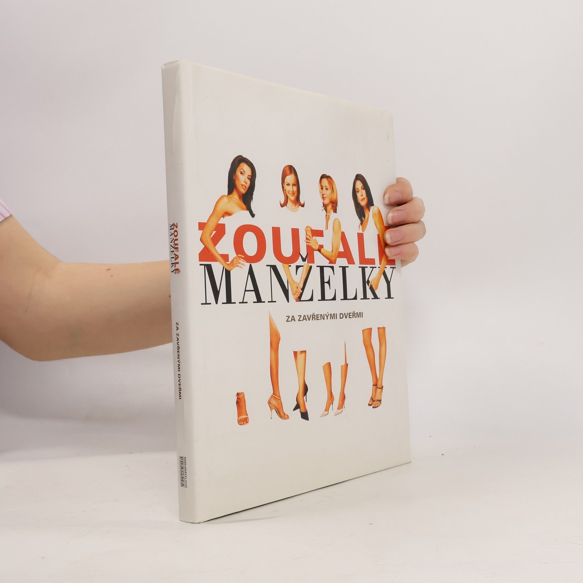 Adam Novák Zoufalé manželky: Za zavřenými dveřmi