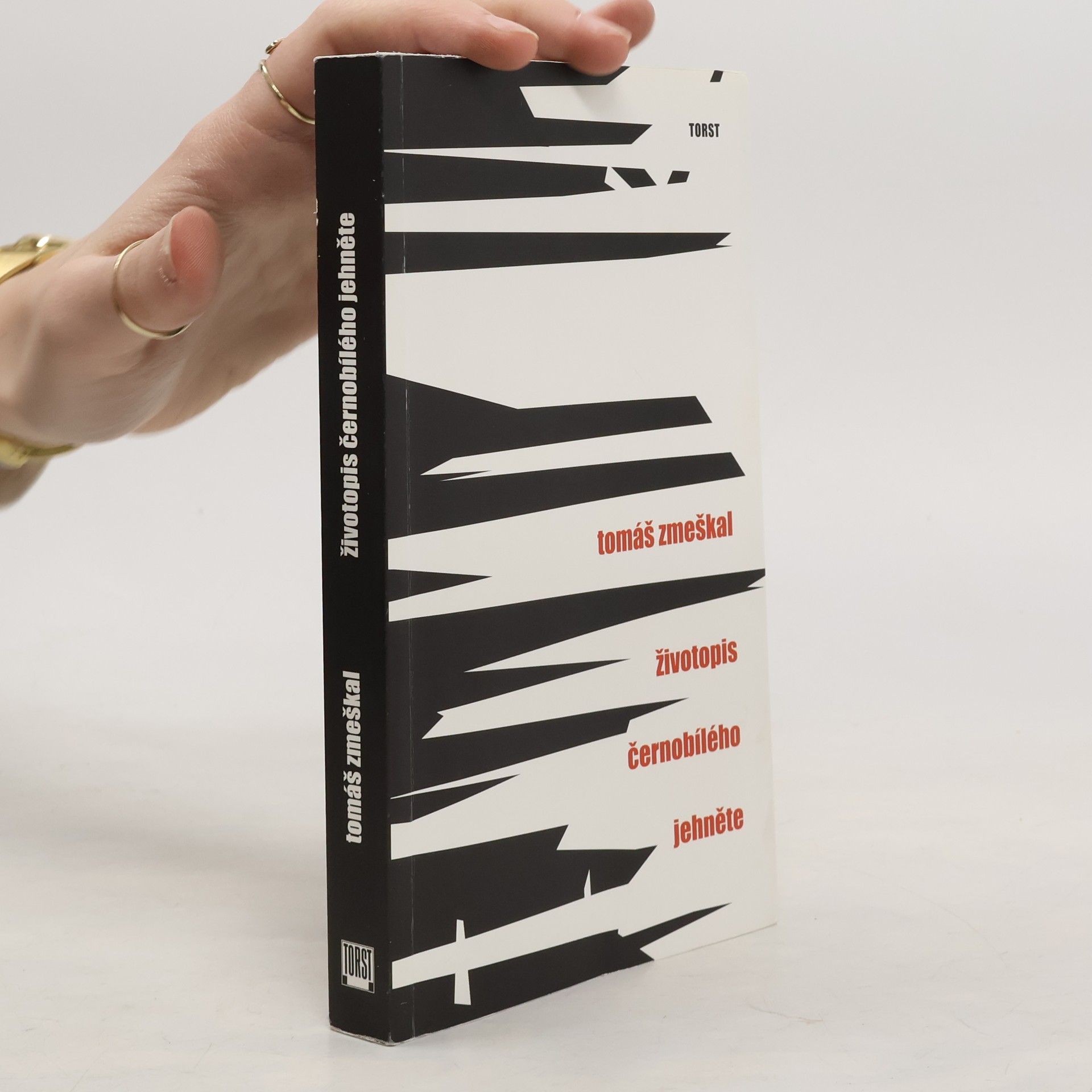 Životopis černobílého jehněte