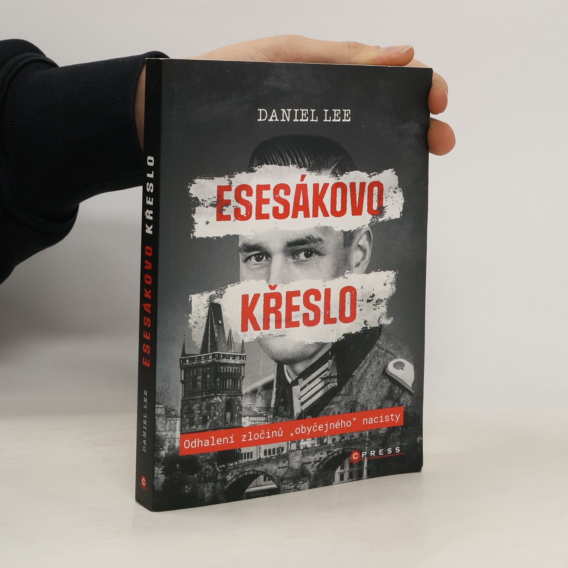 Daniel Lee Esesákovo křeslo - Odhalení skrytého života nacisty