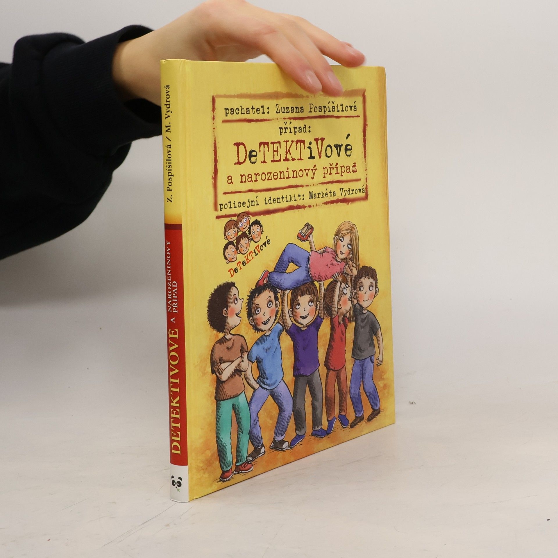 Detektivové a narozeninový případ