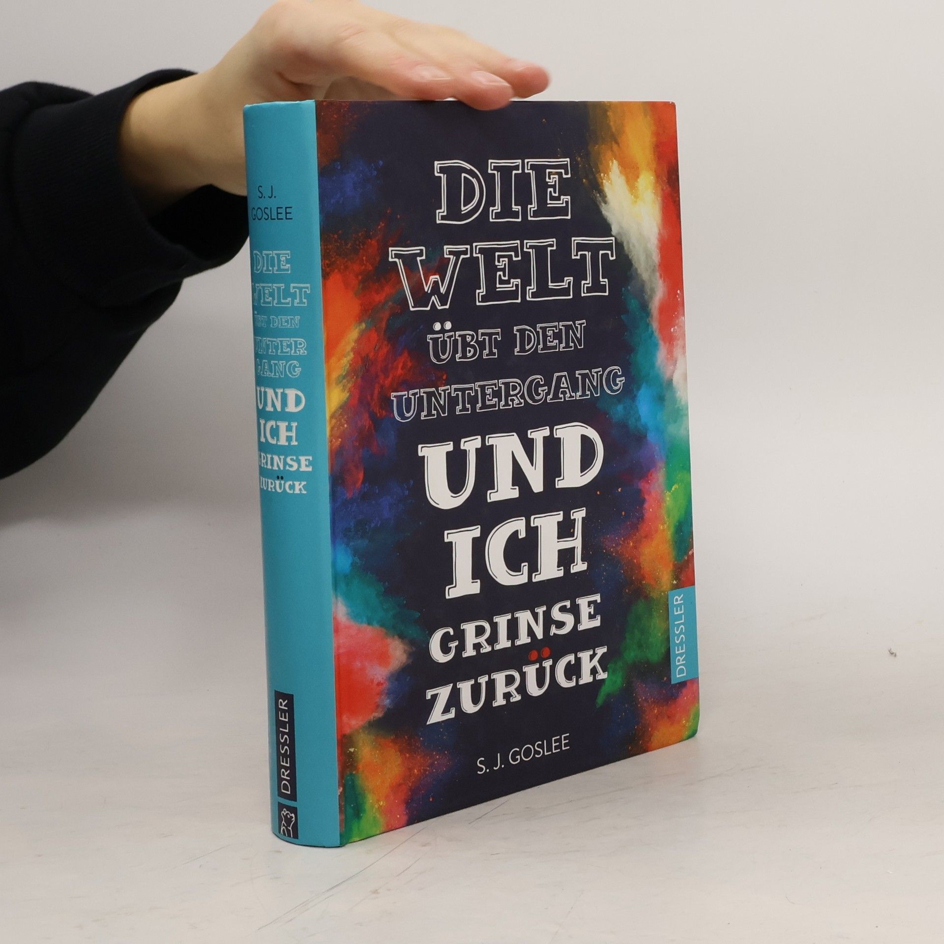 Die Welt übt den Untergang und ich grinse zurück