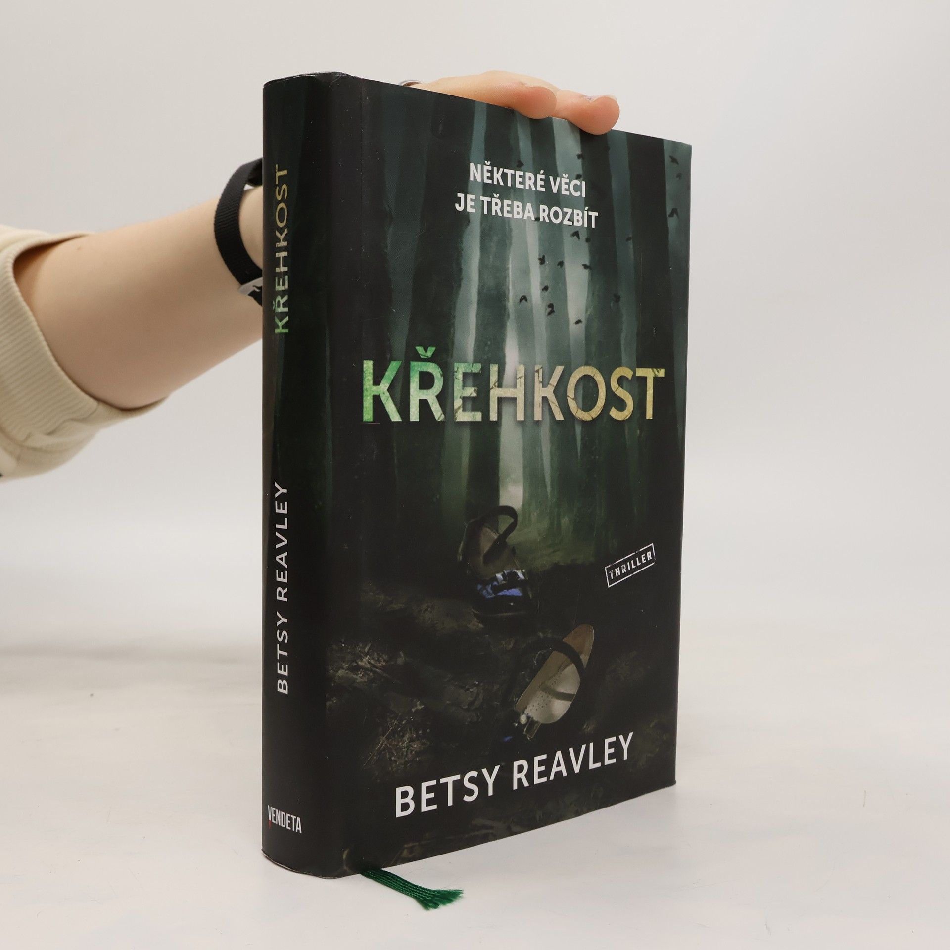 Betsy Reavley Křehkost