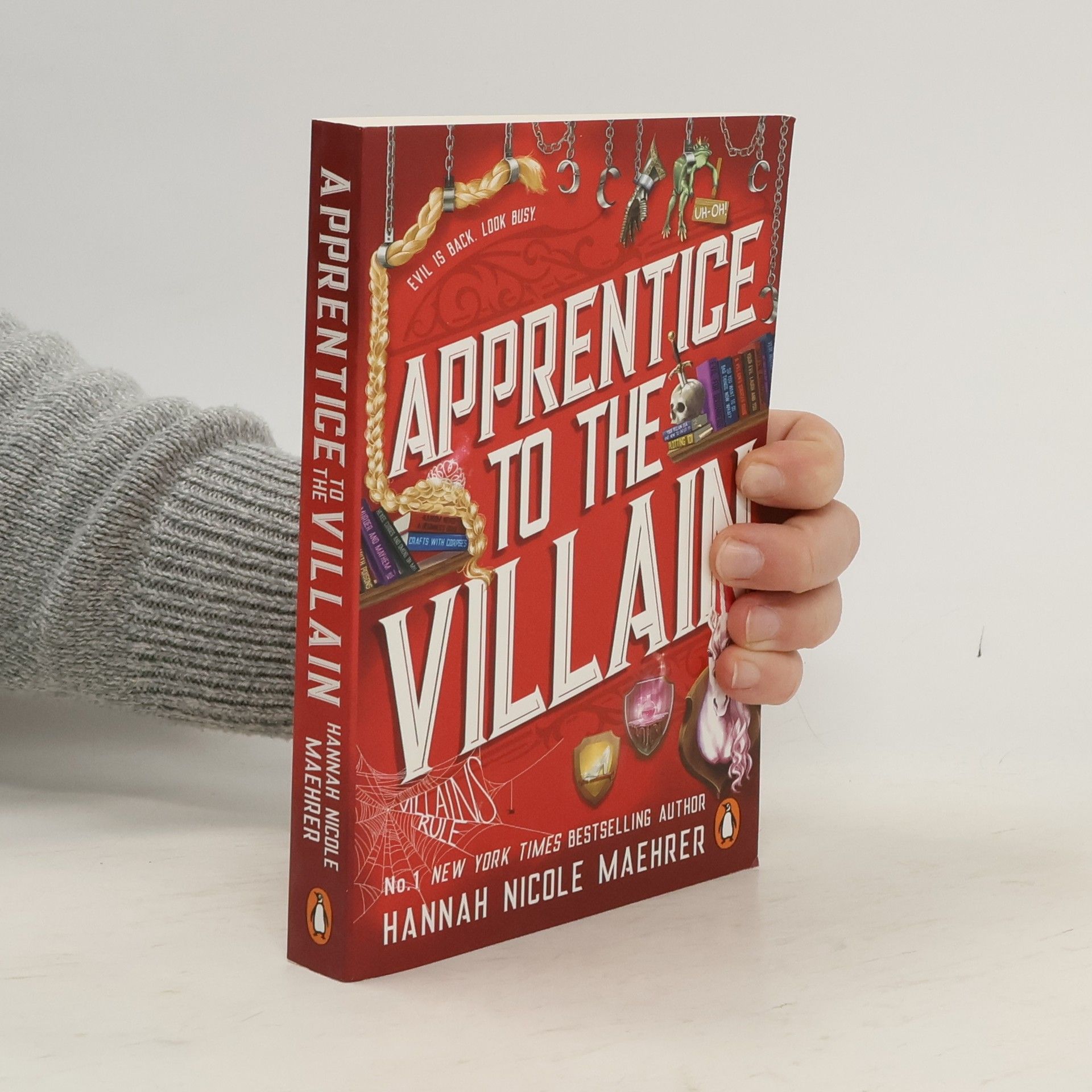 Hannah Nicole Maehrer Apprentice to the Villain