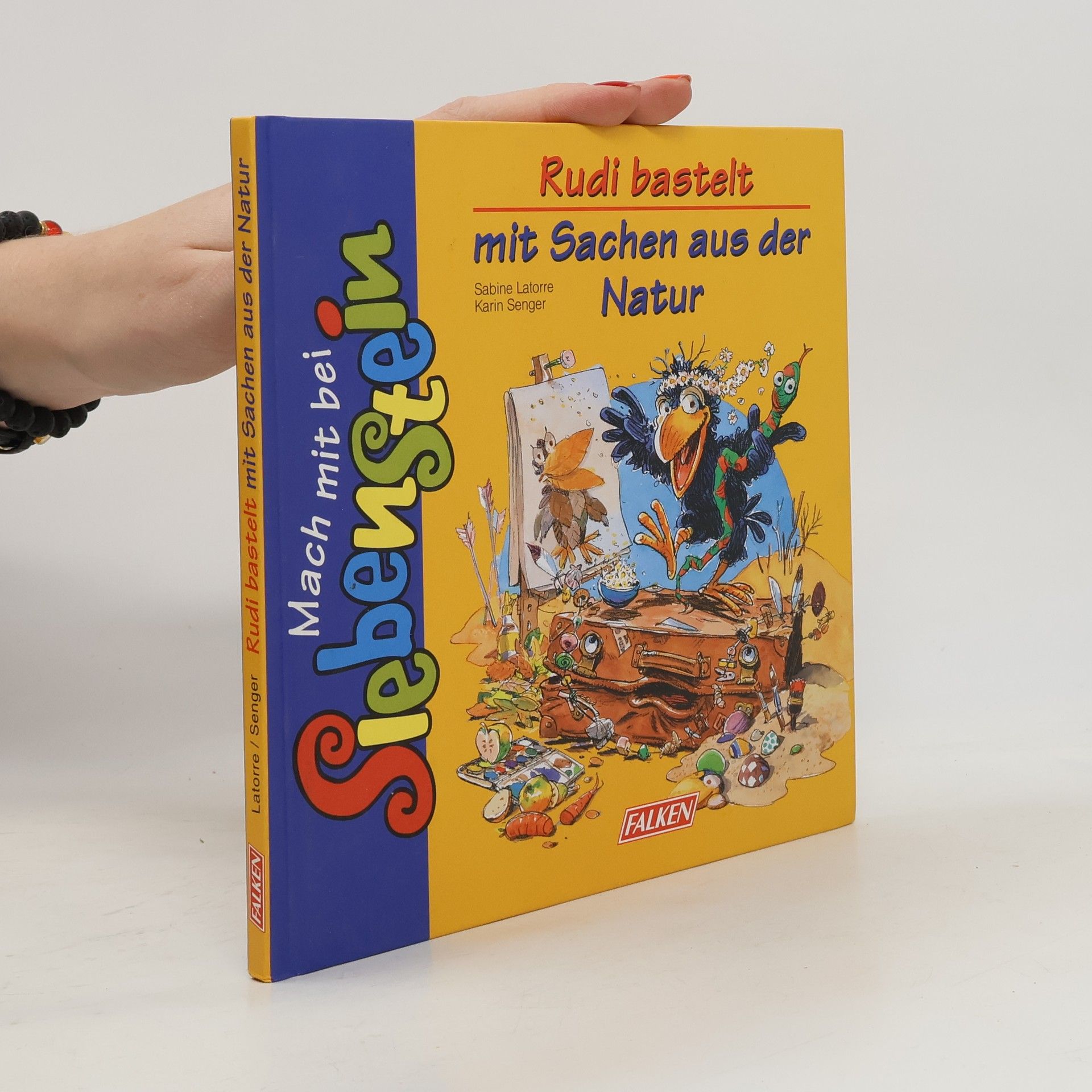 Rudi bastelt mit Sachen aus der Natur