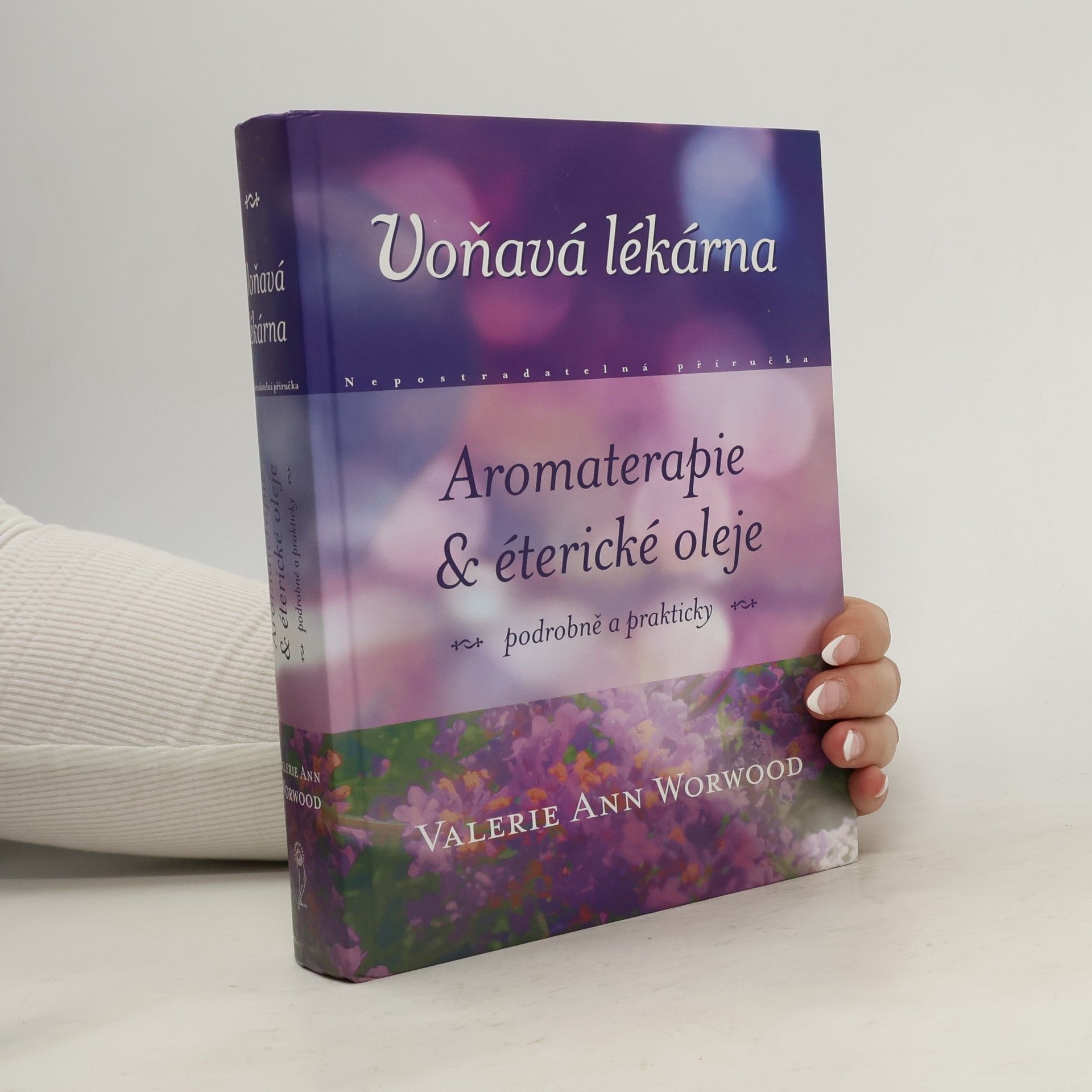 Valerie Ann Worwood Voňavá lékárna