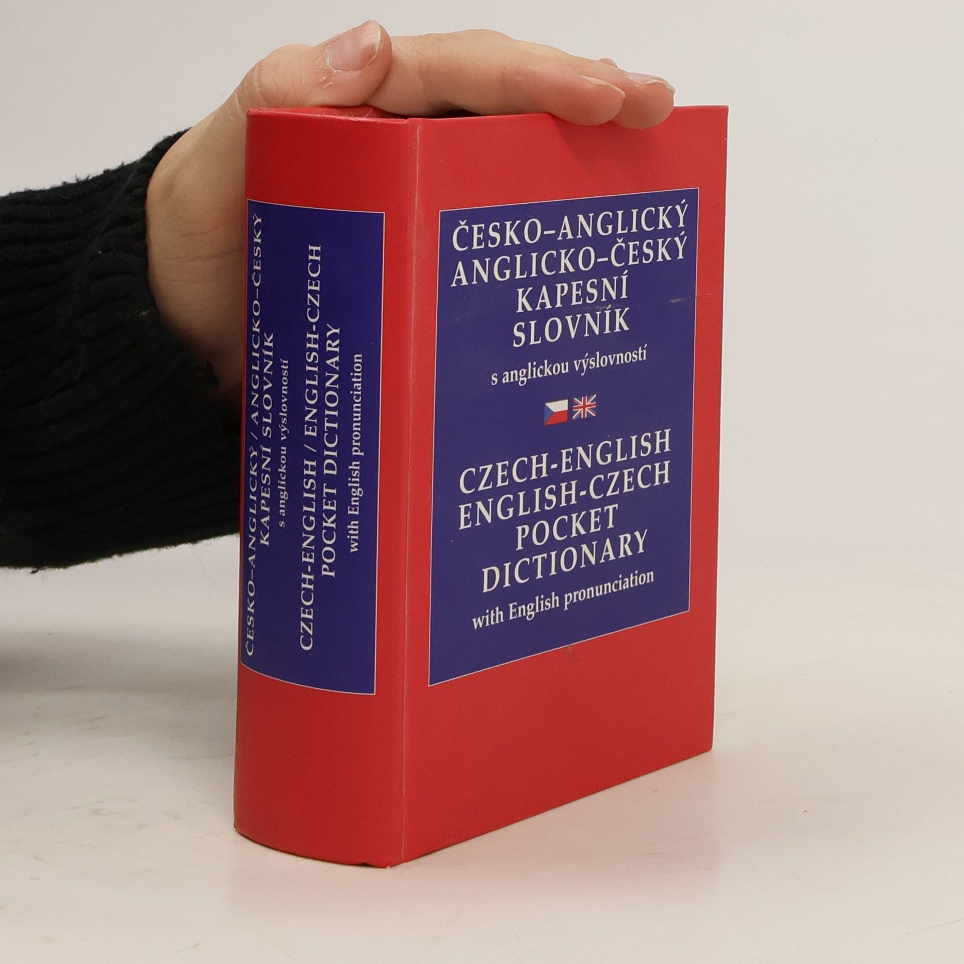 Věra Hegerová Česko-anglický, anglicko-český kapesní slovník s anglickou výslovností