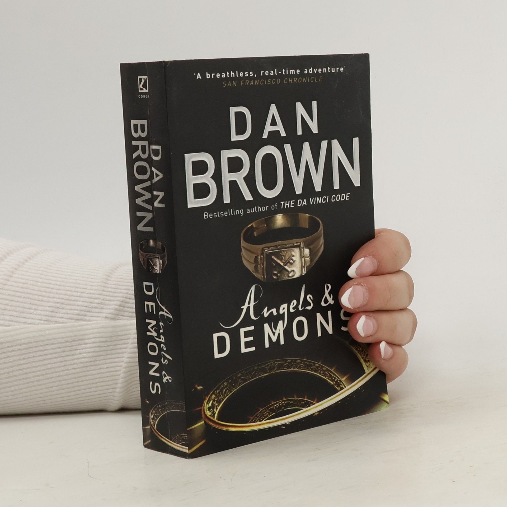 Dan Brown Angels & Demons
