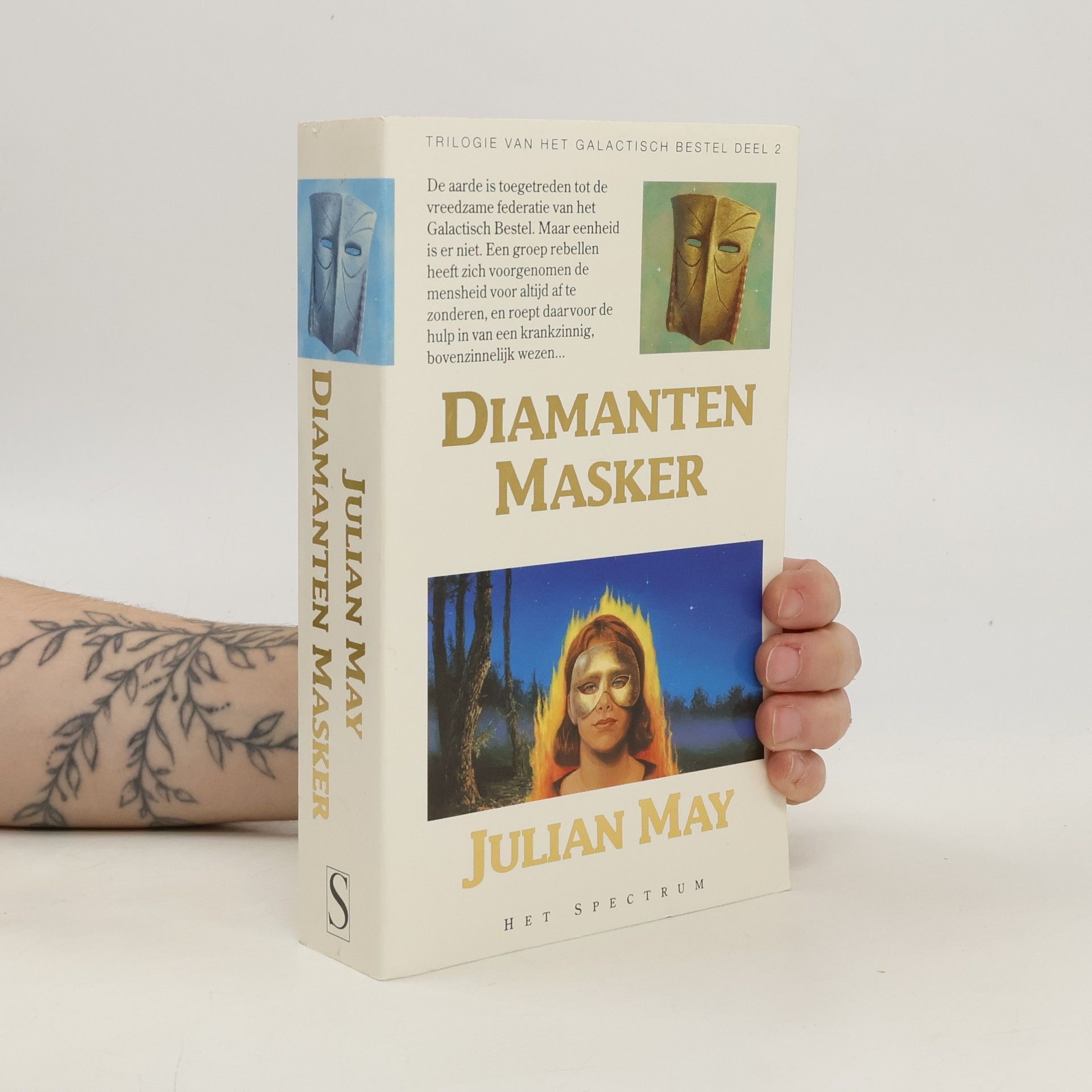 Julian May Diamanten masker