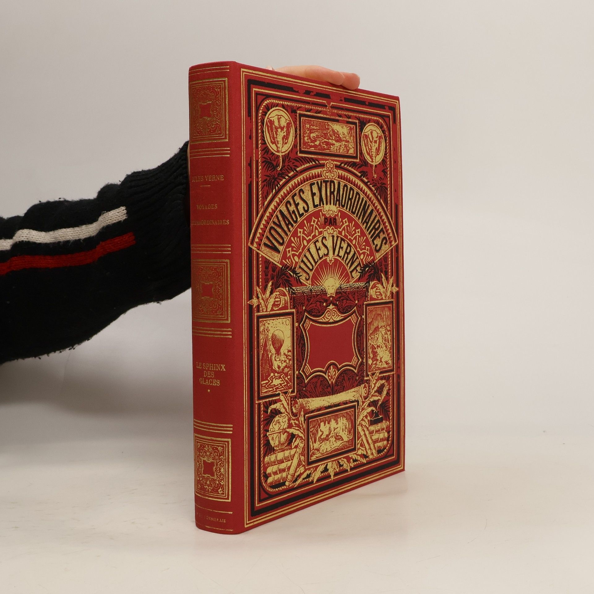 Jules Verne Voyages Extraordinaires. Le Sphinx des Glaces 1