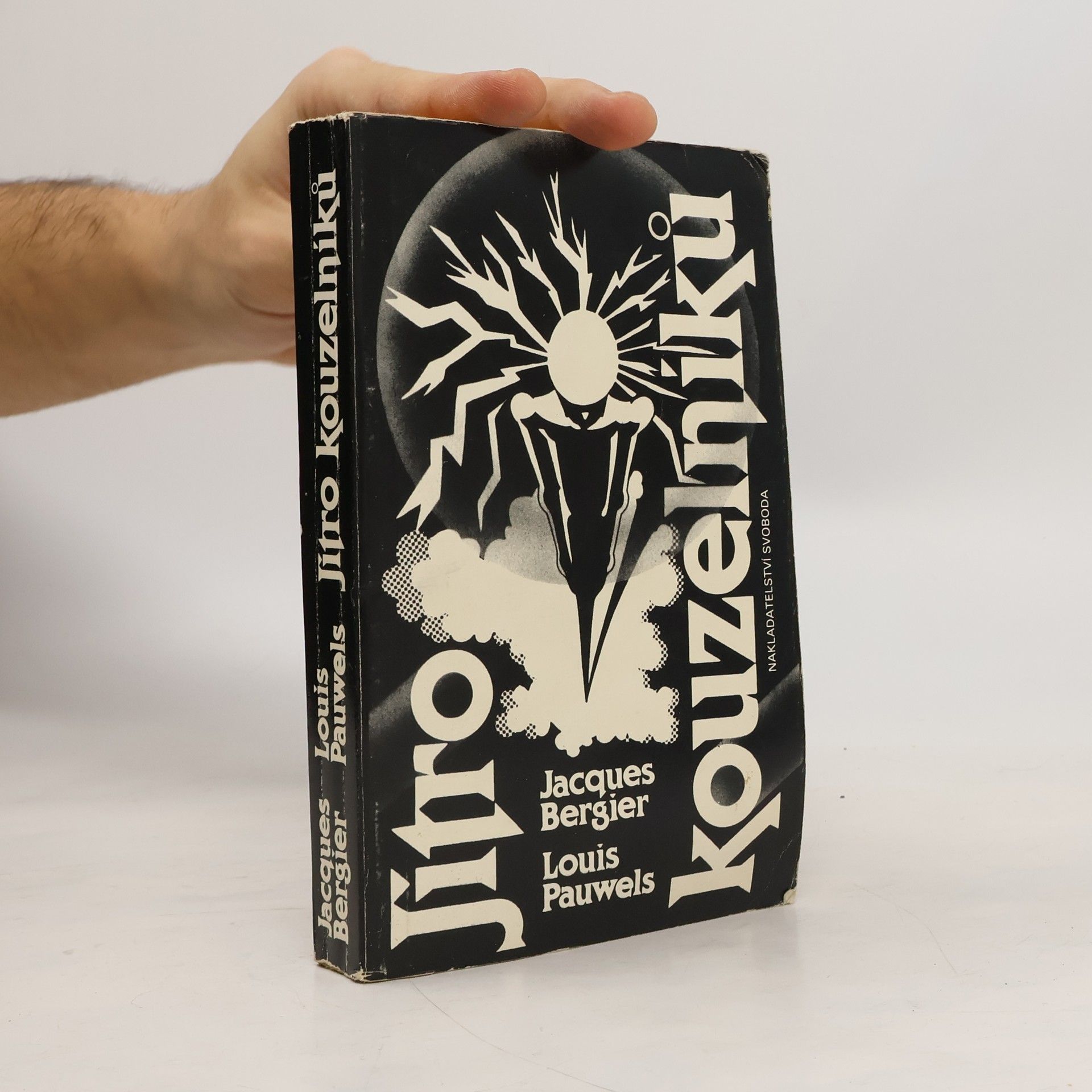 Louis Pauwels Jitro kouzelníků