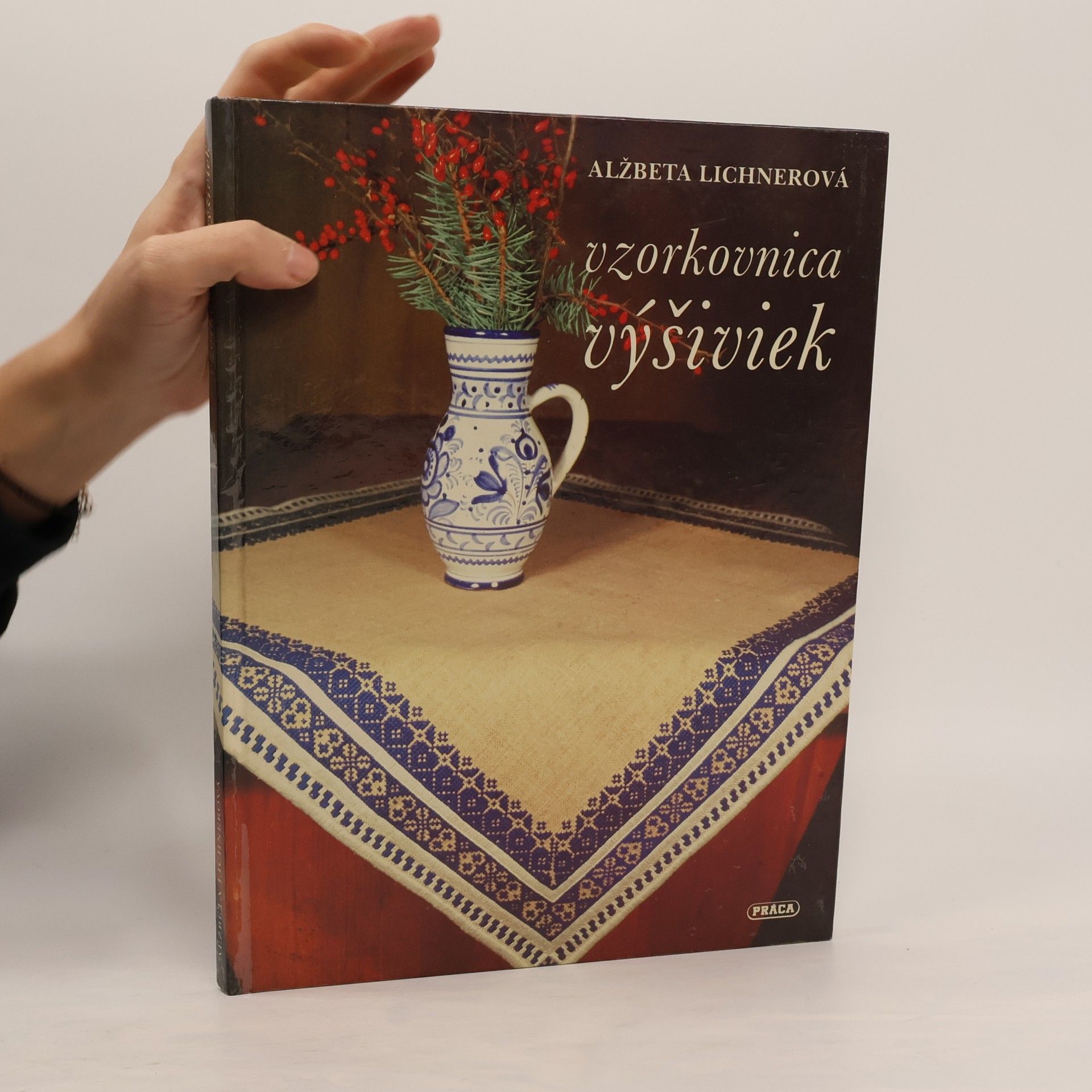 Vzorkovnica výšiviek