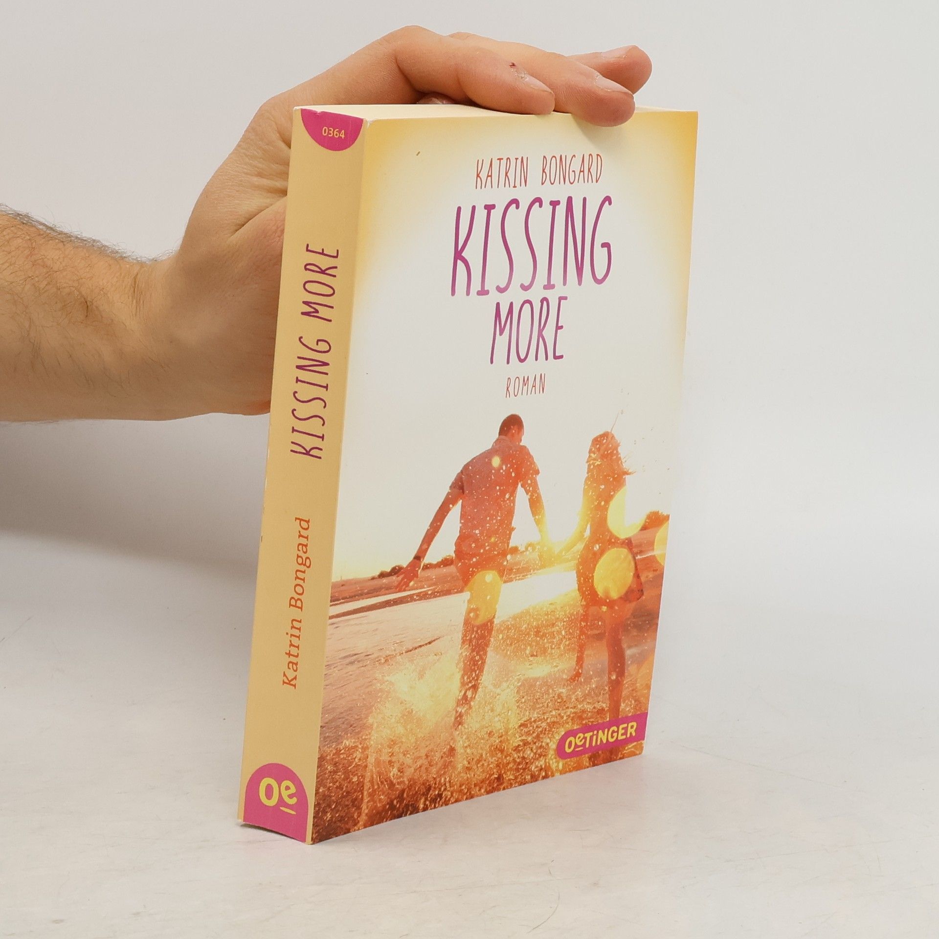 Katrin Bongard Kissing more