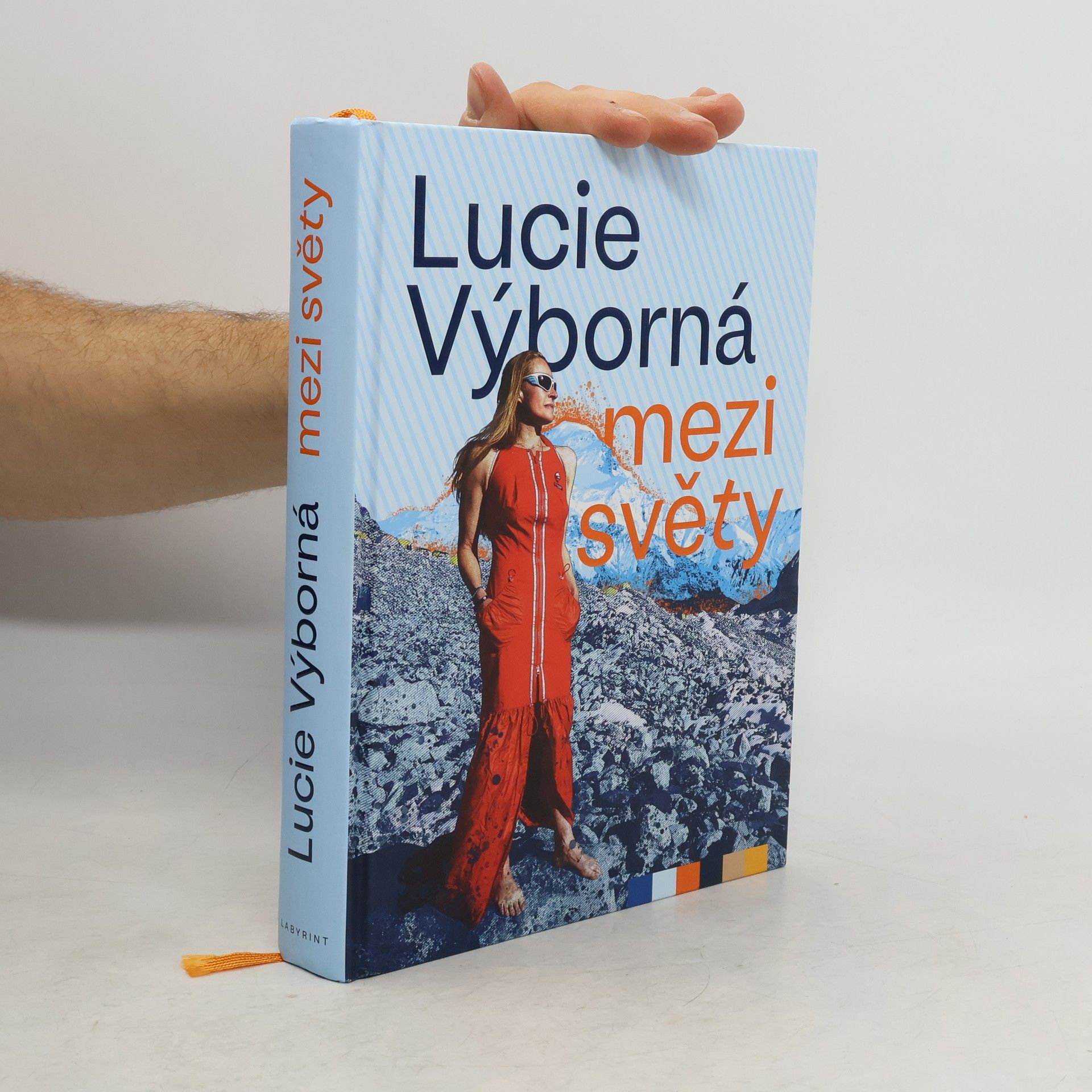 Lucie Výborná Mezi světy