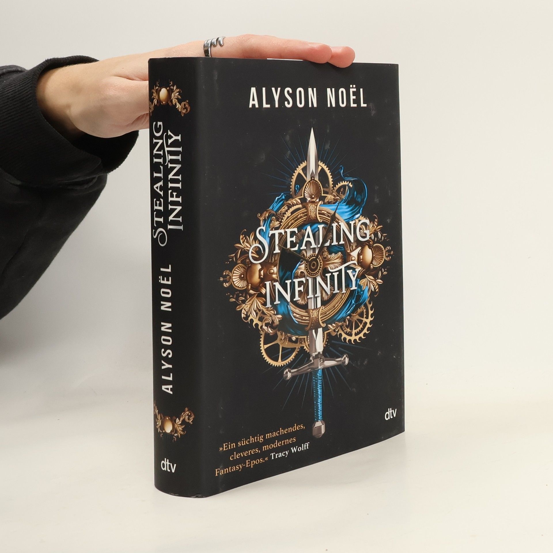 Alyson Noël Stealing infinity