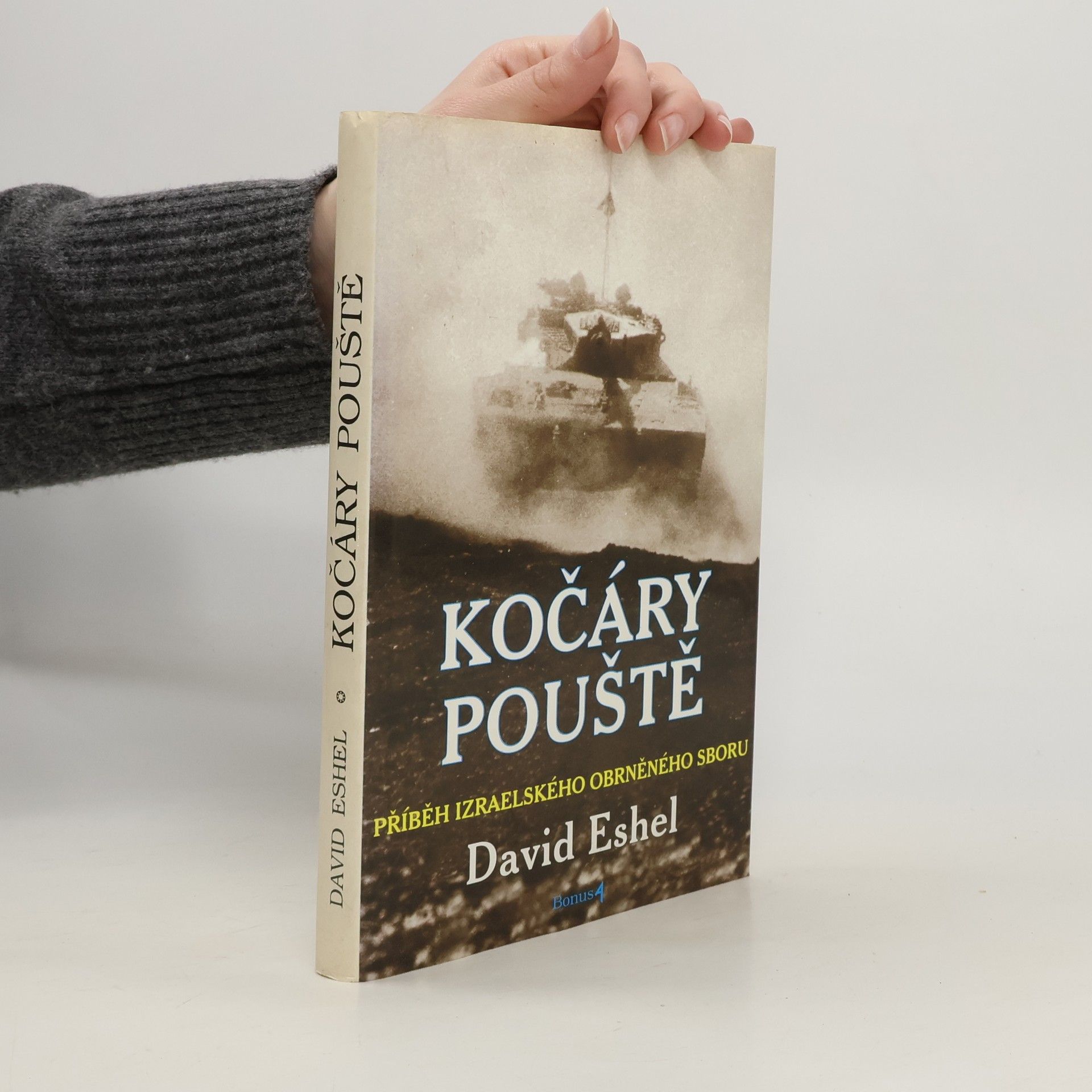 David Eshel Kočáry pouště