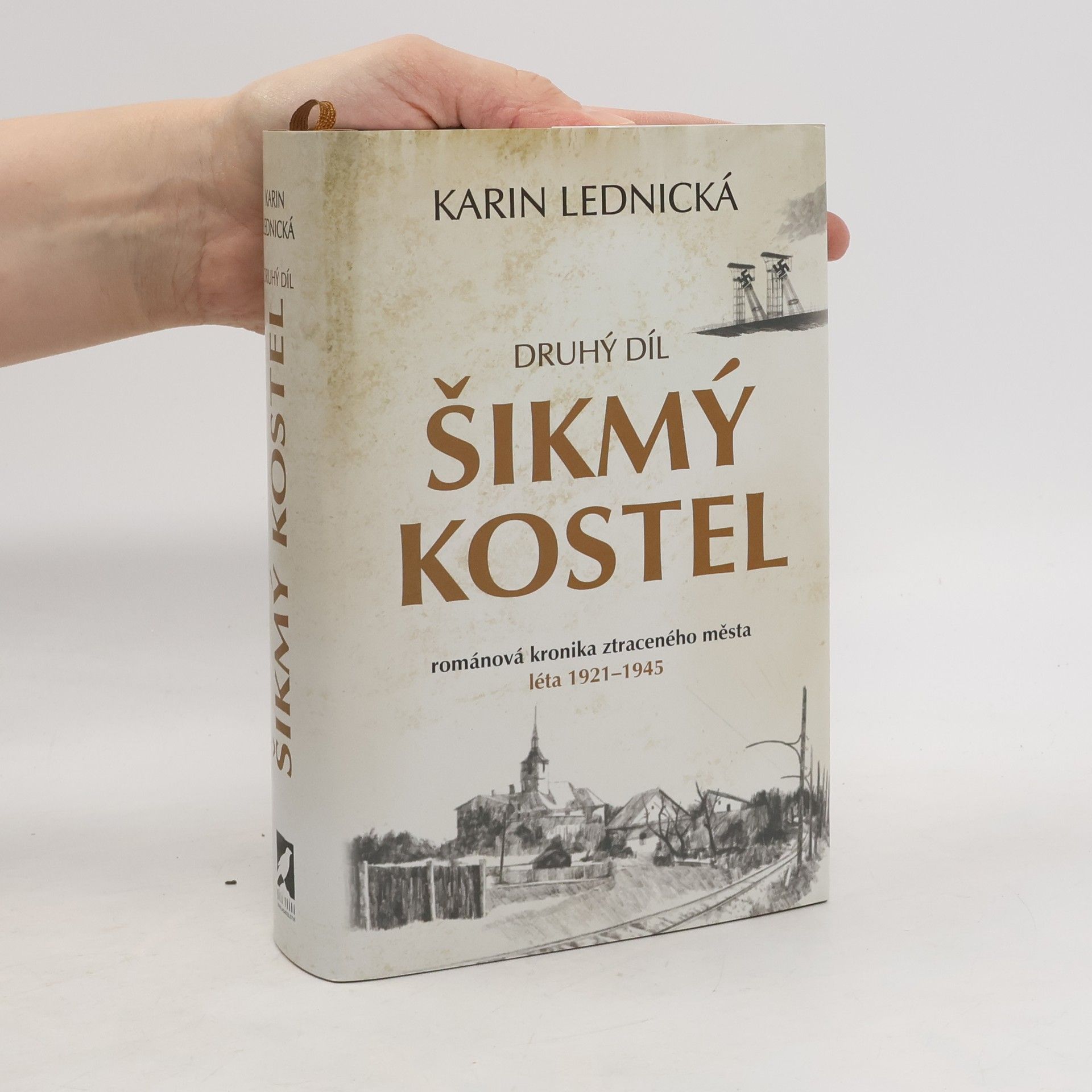 Karin Lednická Šikmý kostel 2