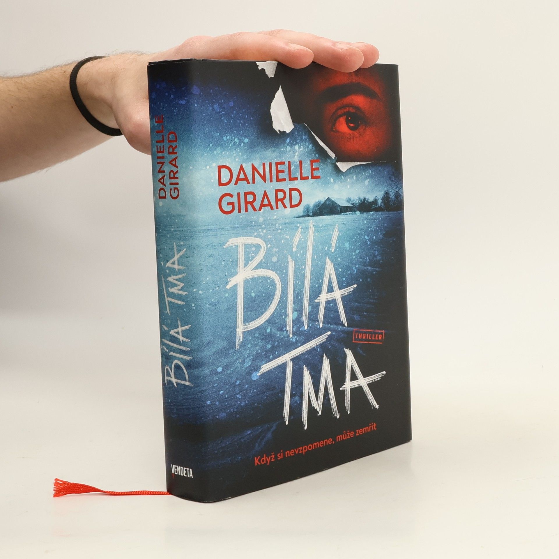 Danielle Girard Bílá tma