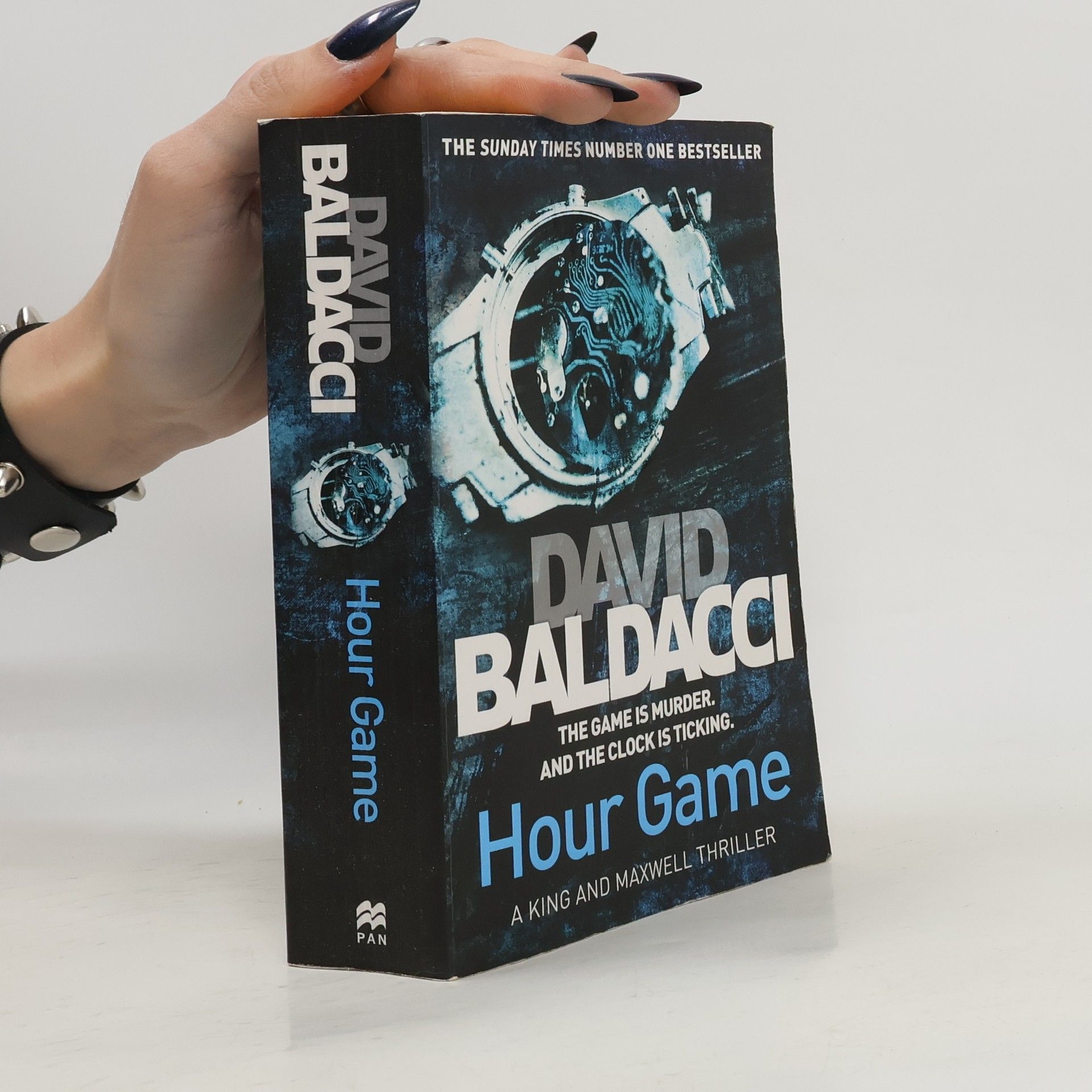 David Baldacci Hour Game