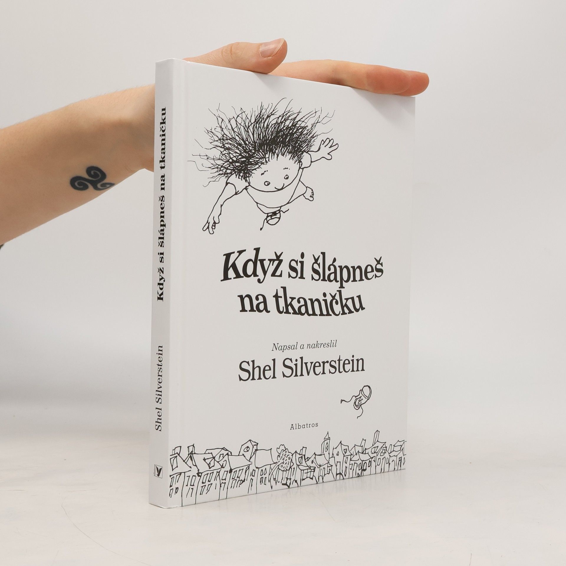 Když si šlápneš na tkaničku