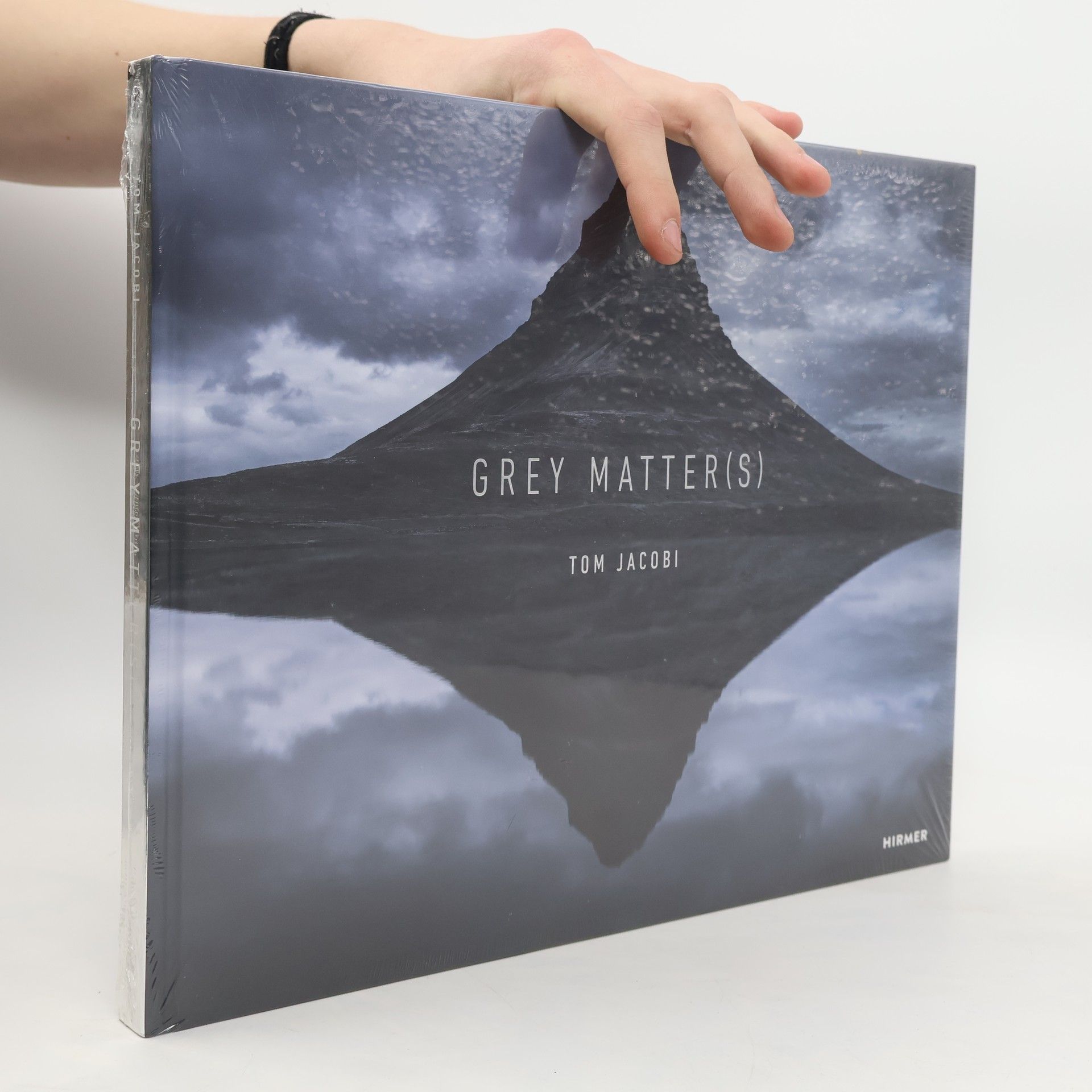 Tom Jacobi Grey Matter(s)
