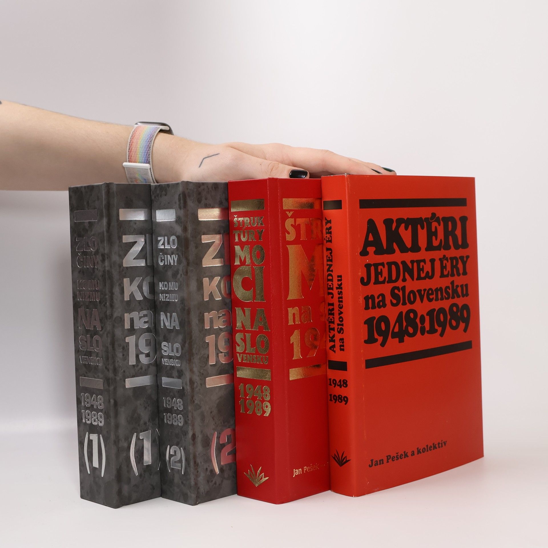 Jan Pešek Zločiny komunizmu na Slovensku 1948-1989 1-2. Aktéri jednej éry na Slovensku 1948-1989. Štruktúry moci na Slovensku 1948-1989