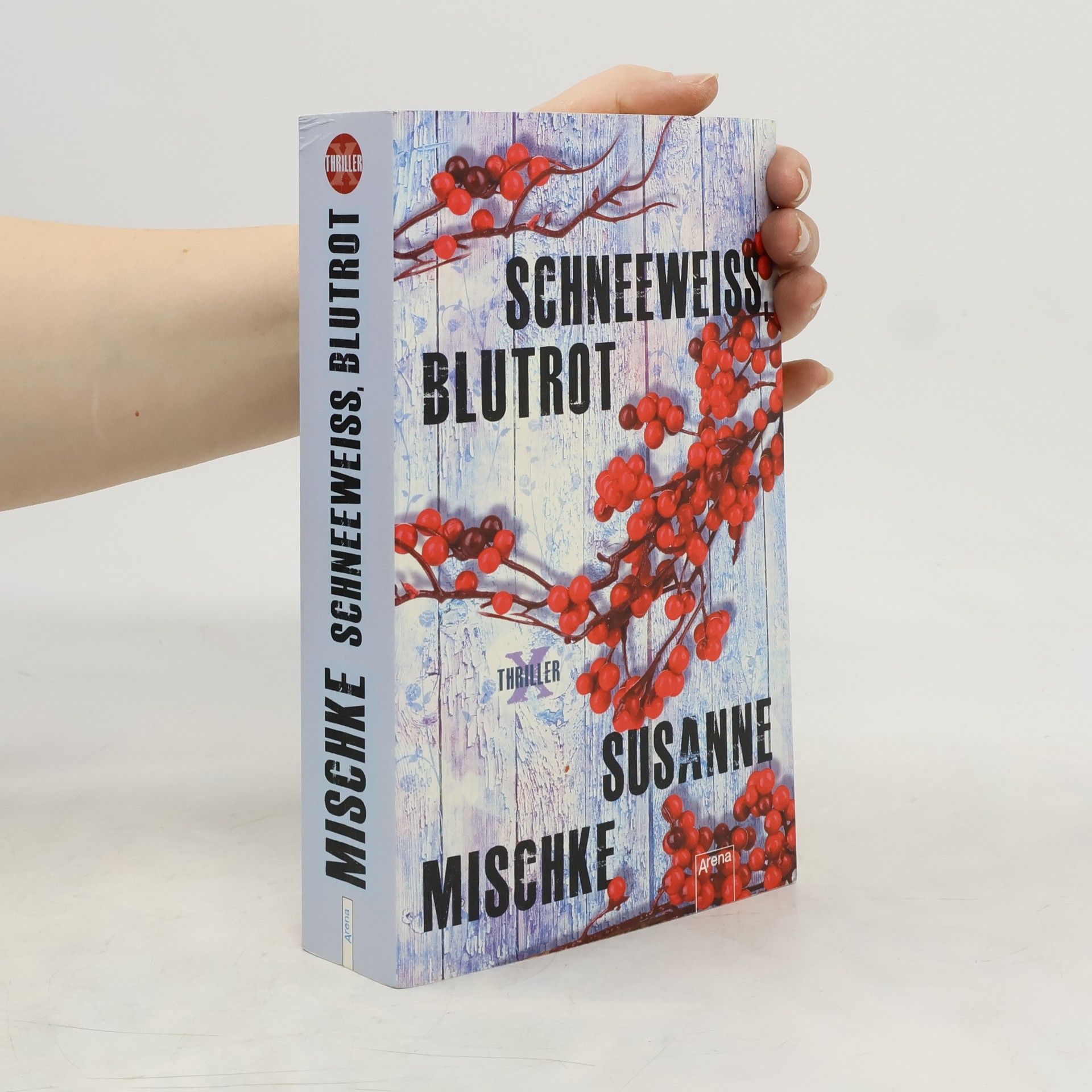 Schneeweiß, blutrot