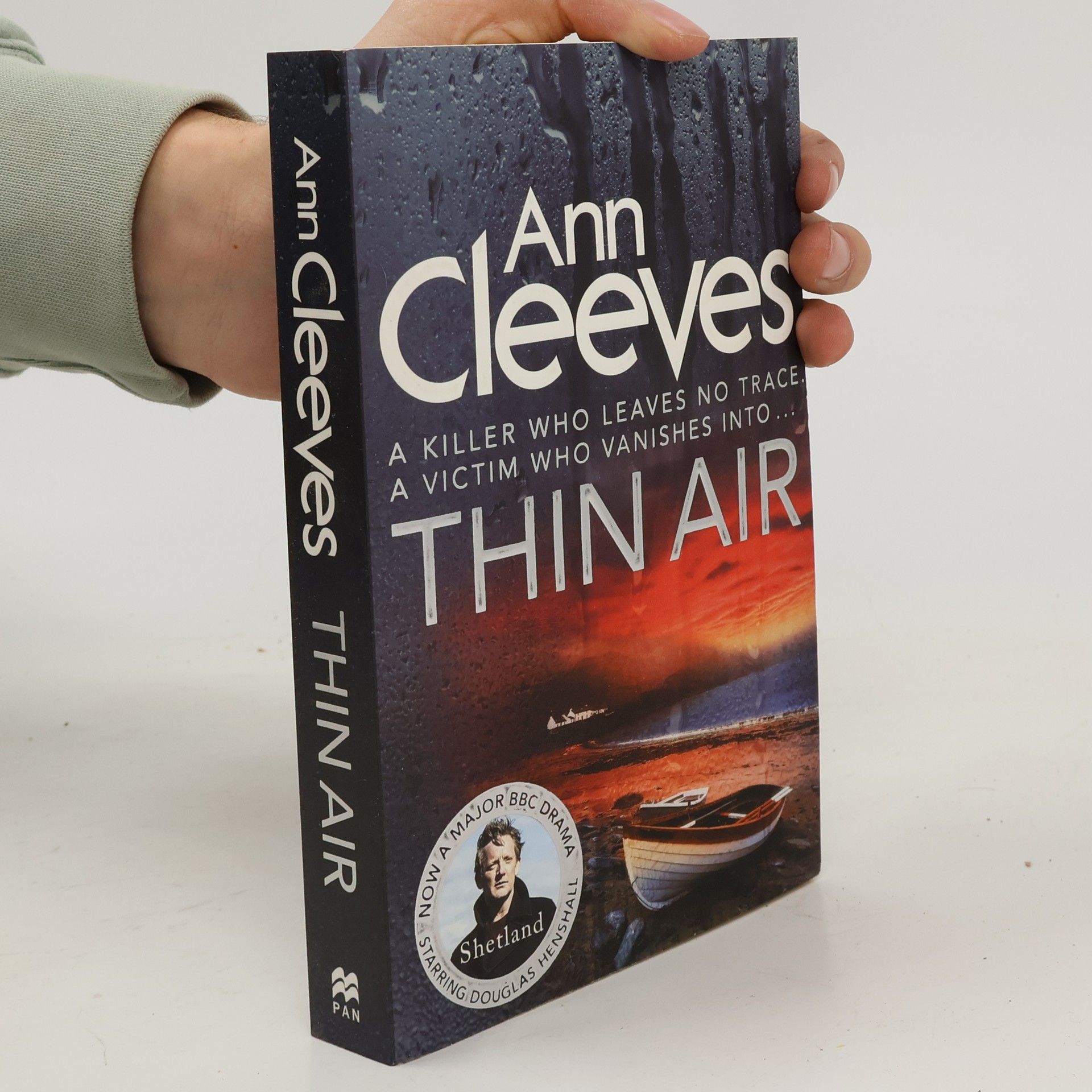 Ann Cleeves Thin Air
