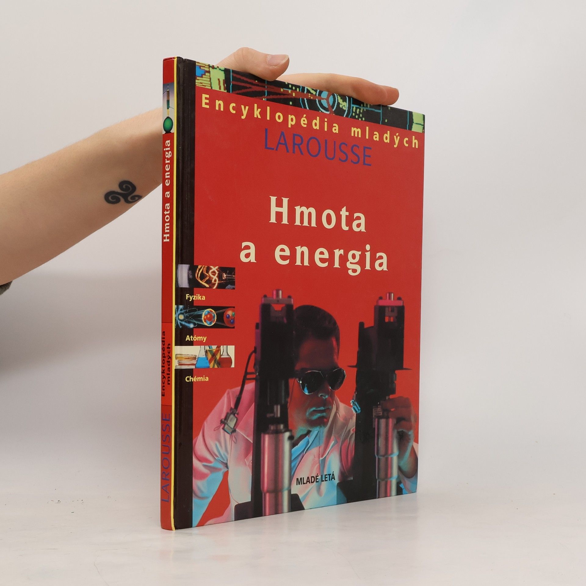 Autorenkollektiv Hmota a energia