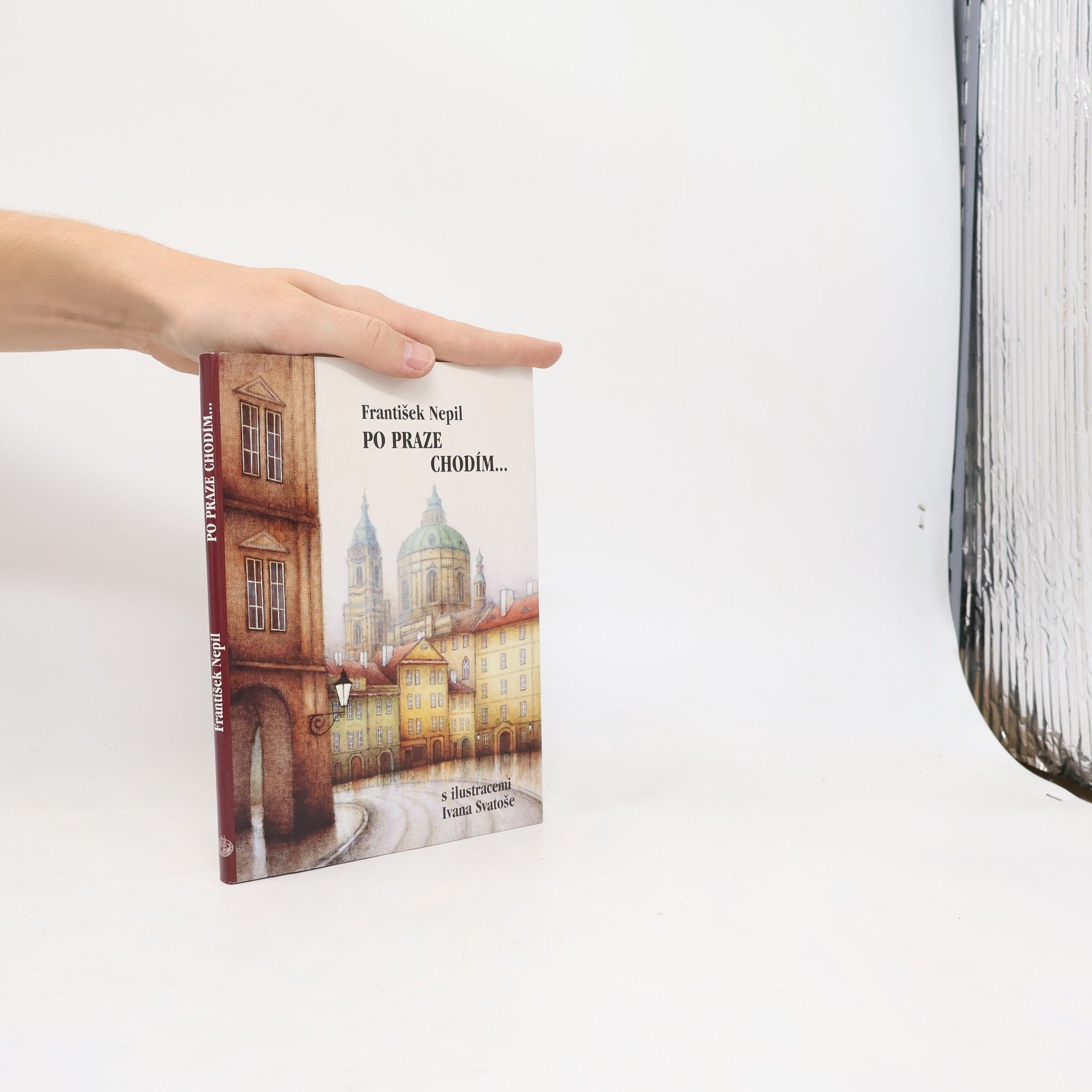 František Nepil Po Praze chodím...