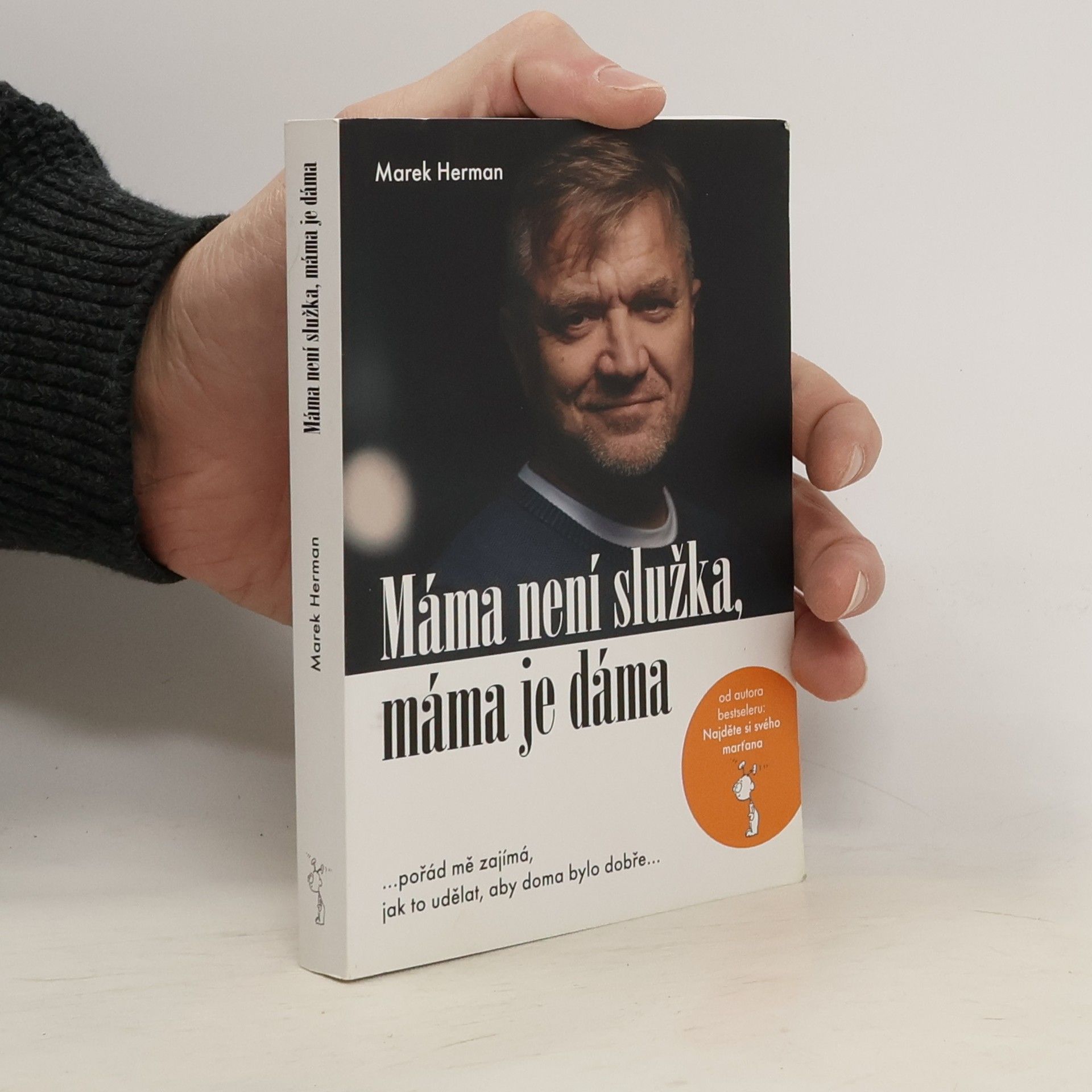 Máma není služka, máma je dáma