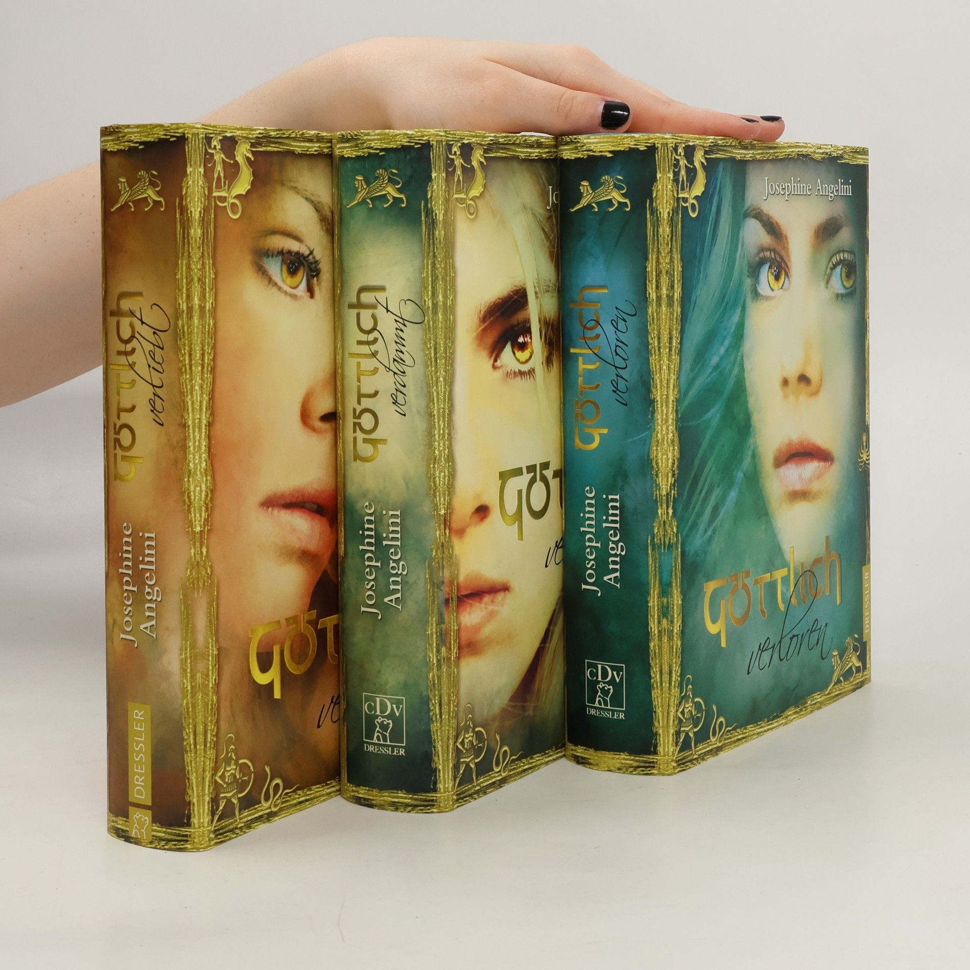 Josephine Angelini Göttlich 1-3