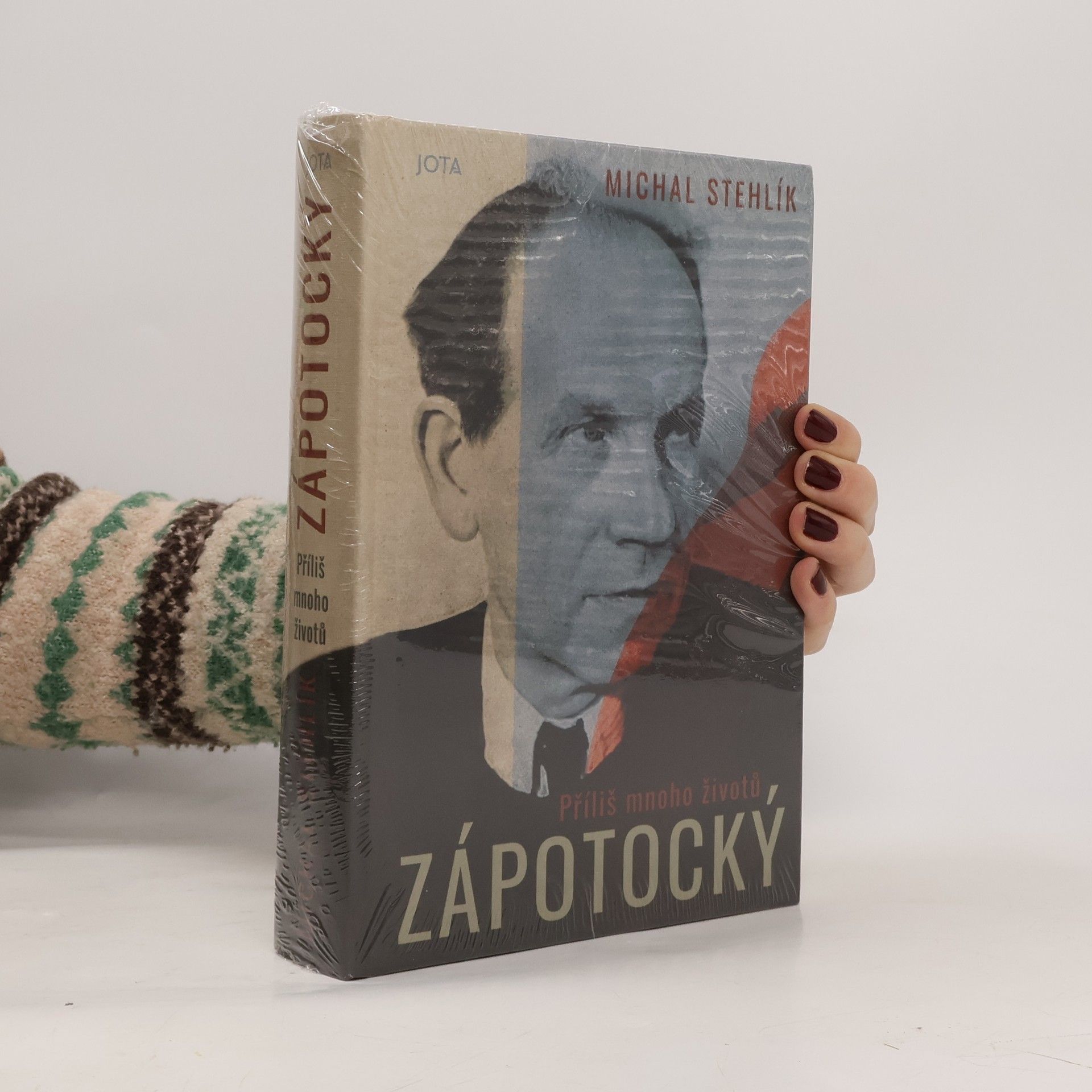 Příliš mnoho životů. Zápotocký