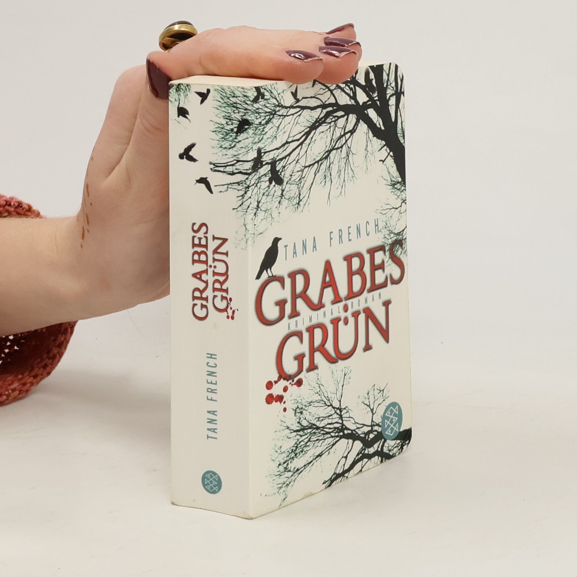 Tana French Grabes Grün