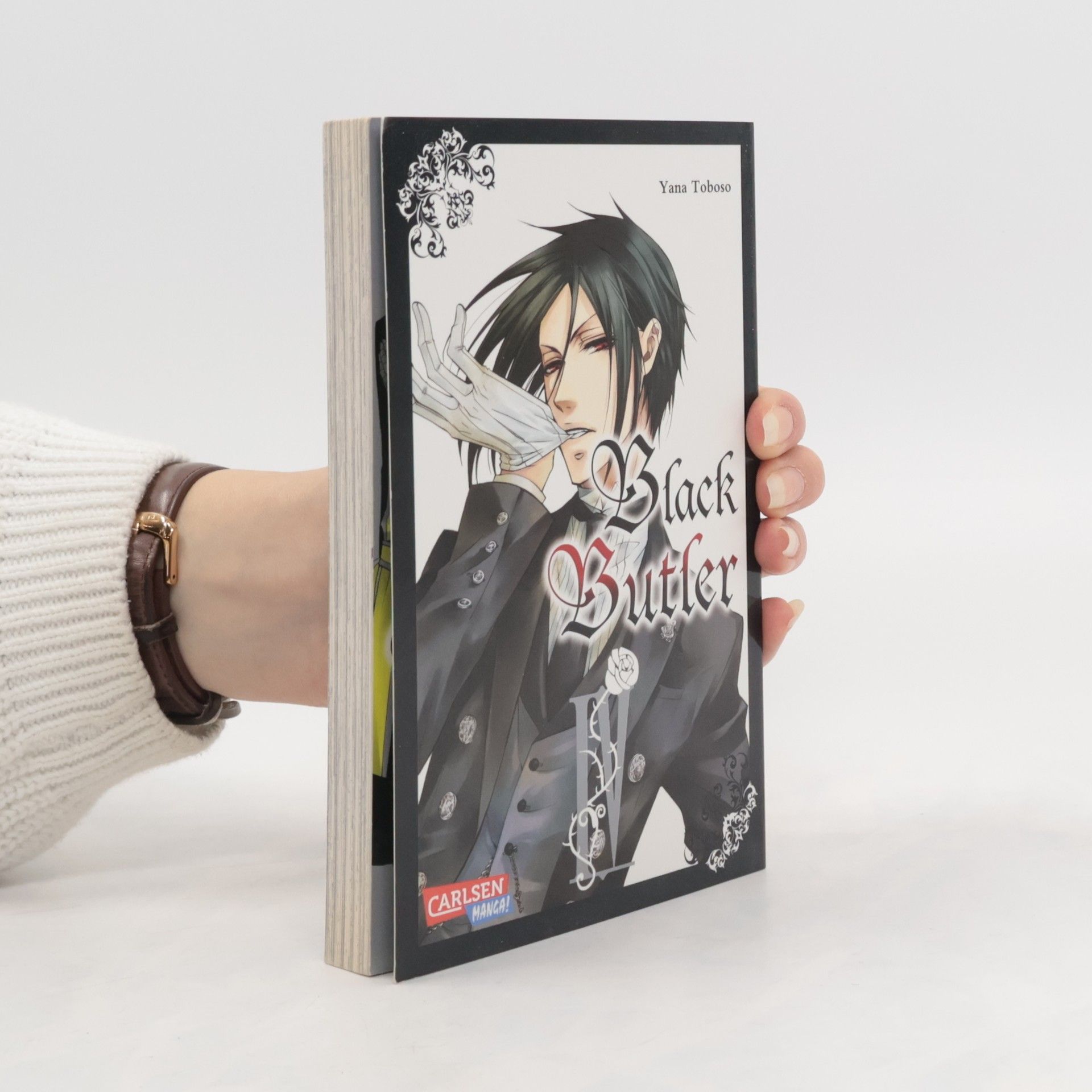 Yana Toboso Black butler 4